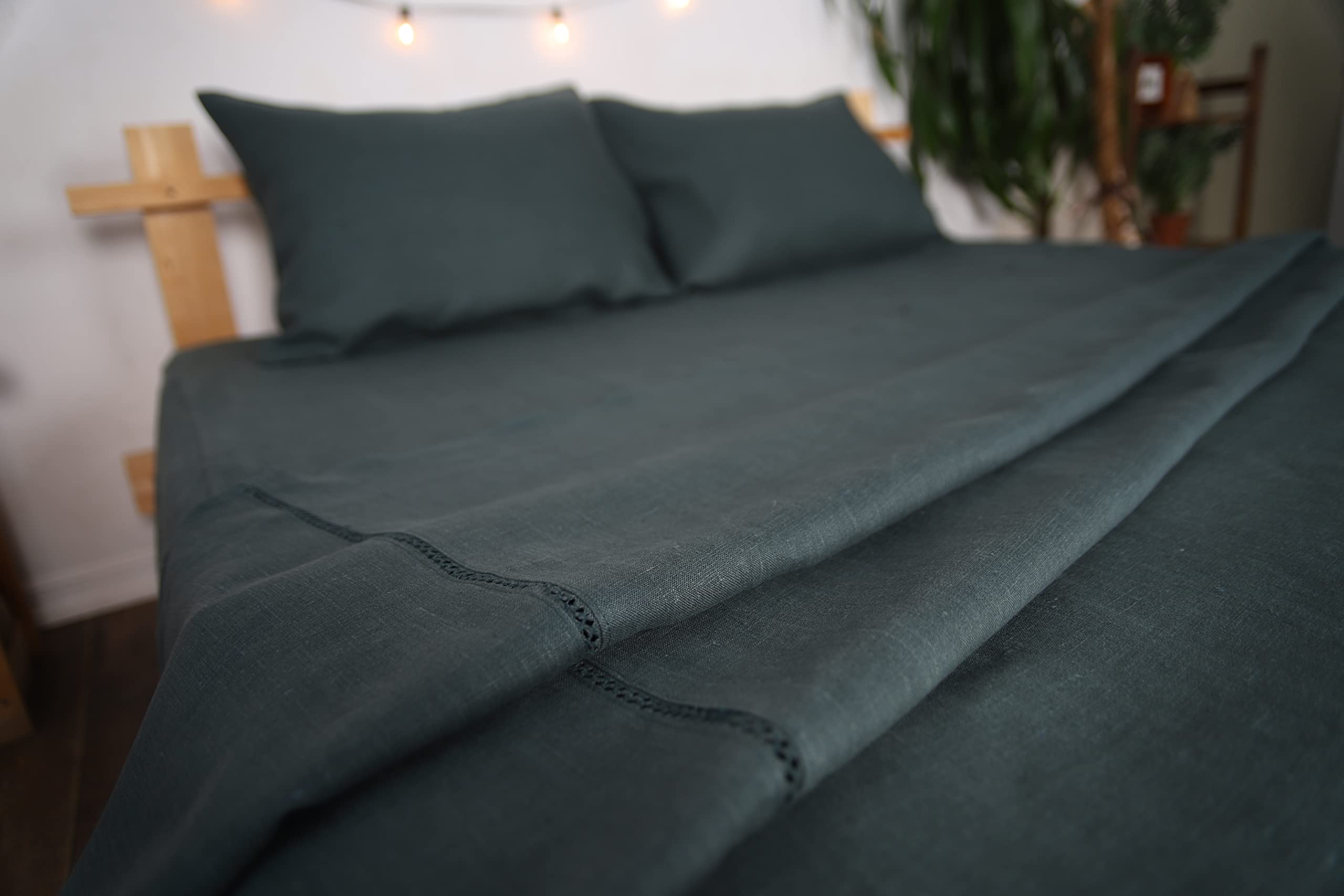Premium 100% Natural Flax Linen Bedding Set - 4 Piece Breathable & Ultra Soft (Fitted Sheet, Flat Sheet, 2 Pillowcases) for Twin Bed - Jungle Print | Eco-Friendly Bed Sheets for Comfortable Sleep & Home Decor