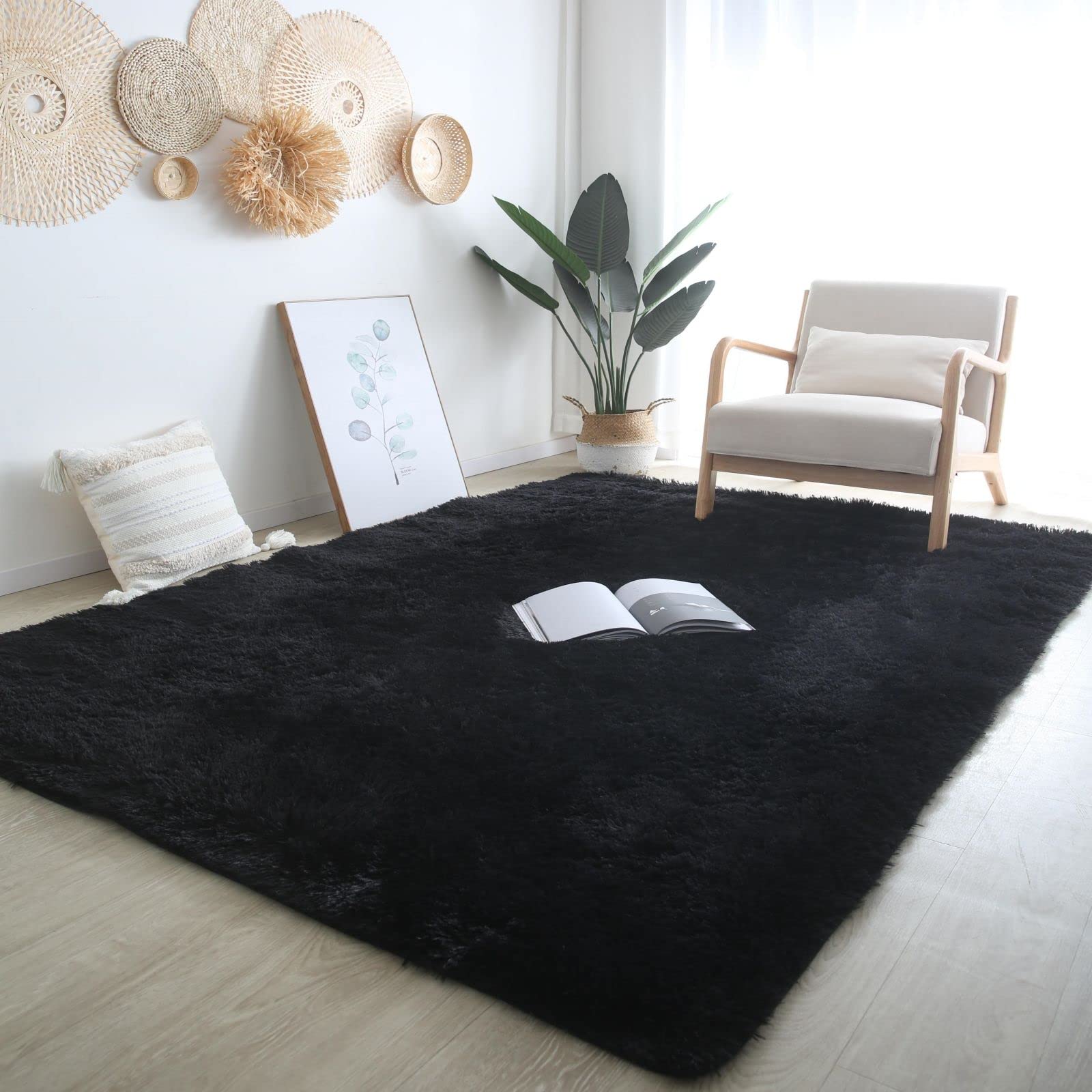 CAIYUECS Ultra Soft Shag Area Rug - Plush Non-Skid Faux Fur Rug for Bedroom, Living Room & Nursery - Modern Home Decor Carpet (3x5 Feet, Black) - Perfect for Cozy Spaces, Kids Rooms & Family Areas