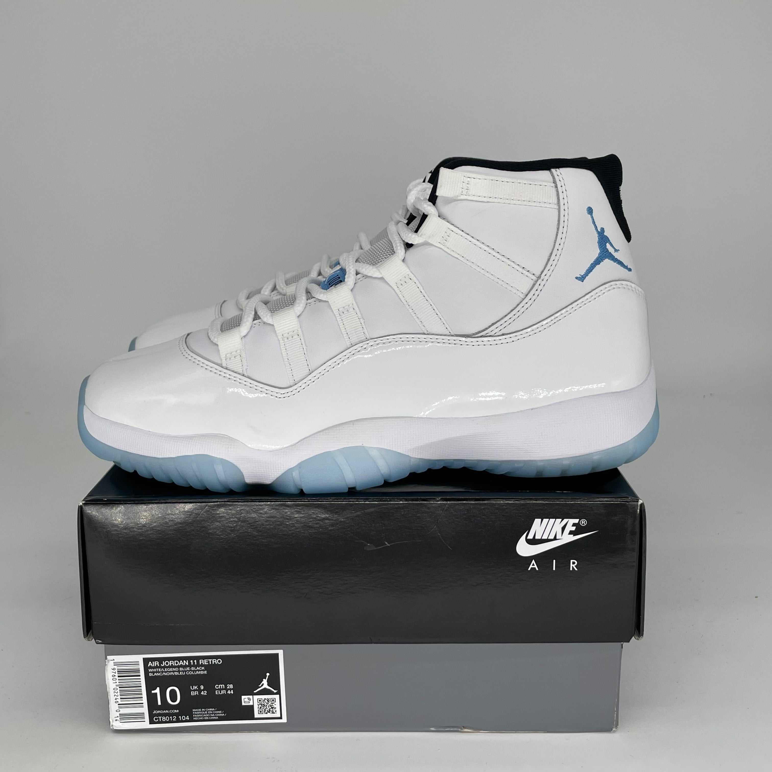 Original Air Jordan 11 Retro 'Legend Blue' Basketball Shoes - Men's Size 10 / Women's Size 11.5 (CT8012-104) - Perfect for Court Performance & Streetwear Fashion