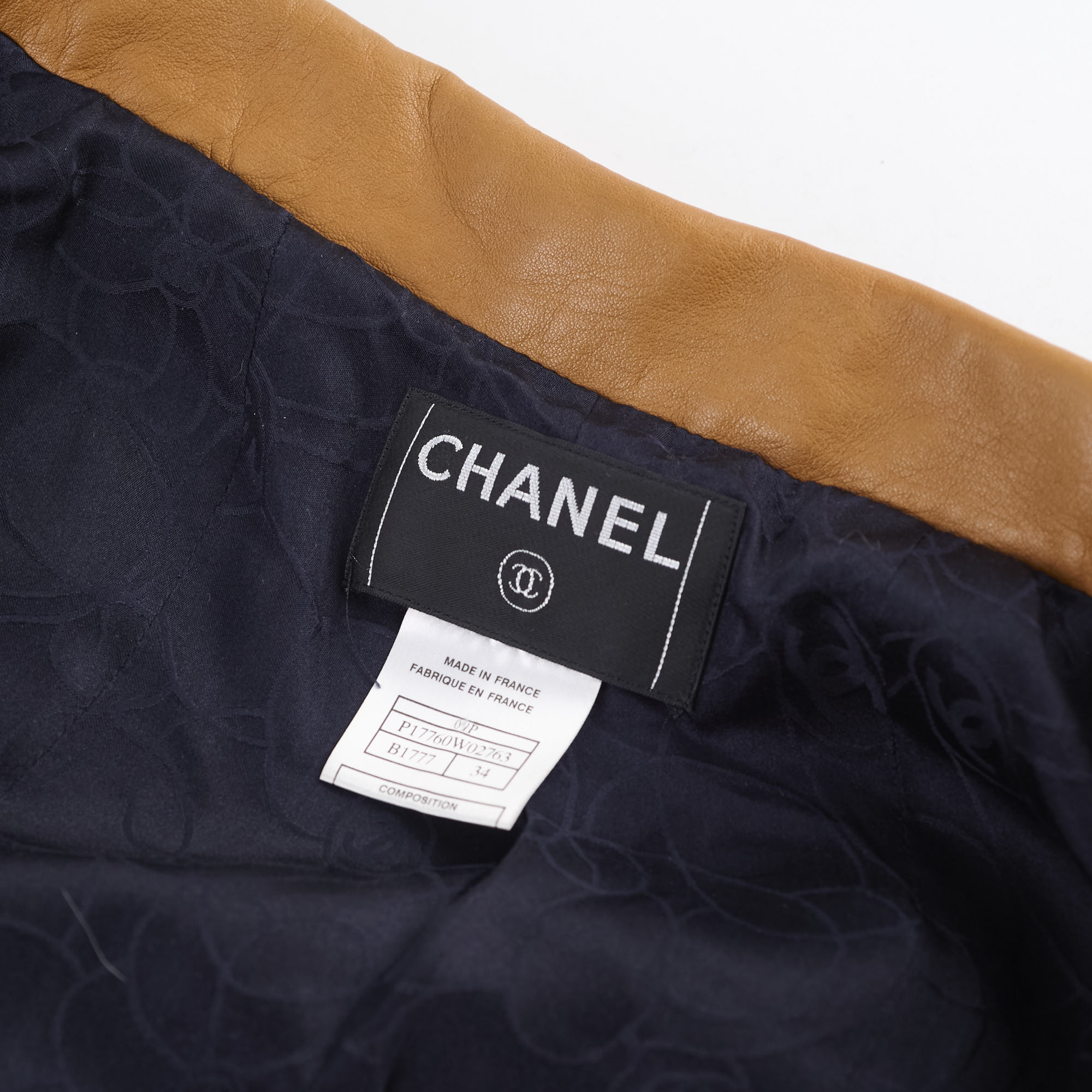 Chanel 01P Spring Summer Jacket for Women - Navy & Beige Tweed Coat - Size 34 - Perfect for Office Wear & Spring Fashion Outfits