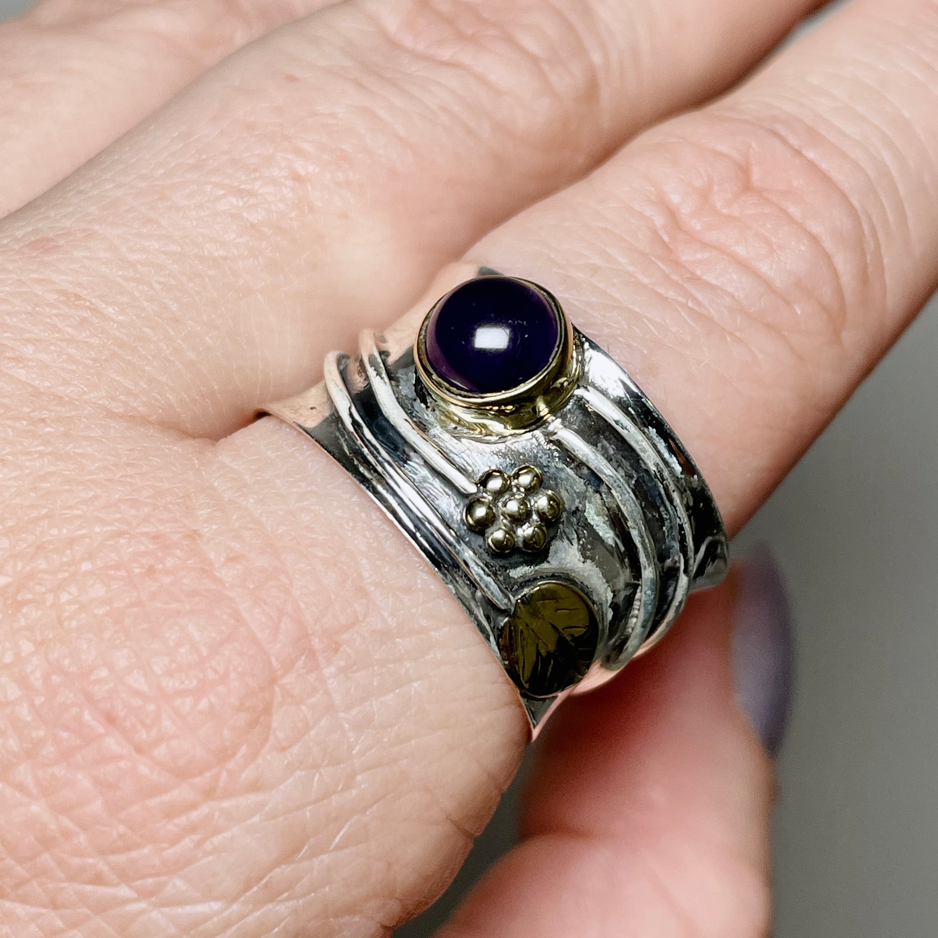 Amethyst Round Cabochon Ring in Decorative Sterling Silver Setting R4198 - Perfect for Wedding, Anniversary & Gift Giving