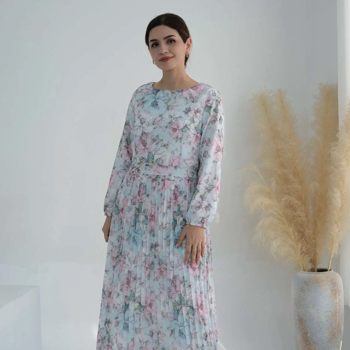 Elegant Muslim Women's Pleated Chiffon Printed Abaya Dress - Modest Islamic Prayer Dress for Mosque & Special Occasions
