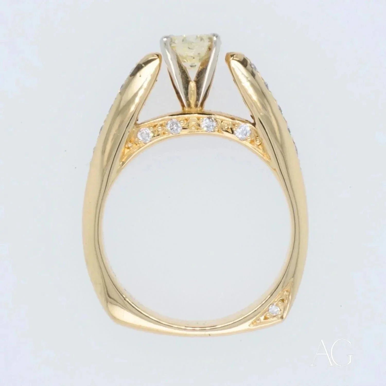 18k Gold Diamond Engagement Ring for Women - Timeless Elegance & Eternal Love - Perfect for Proposals, Anniversaries & Romantic Occasions