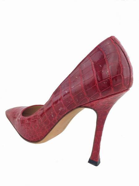 Manolo Blahnik BB Crocodile Leather Pumps Women's Size 7.5 - Elegant Heels for Evening Parties & Special Occasions