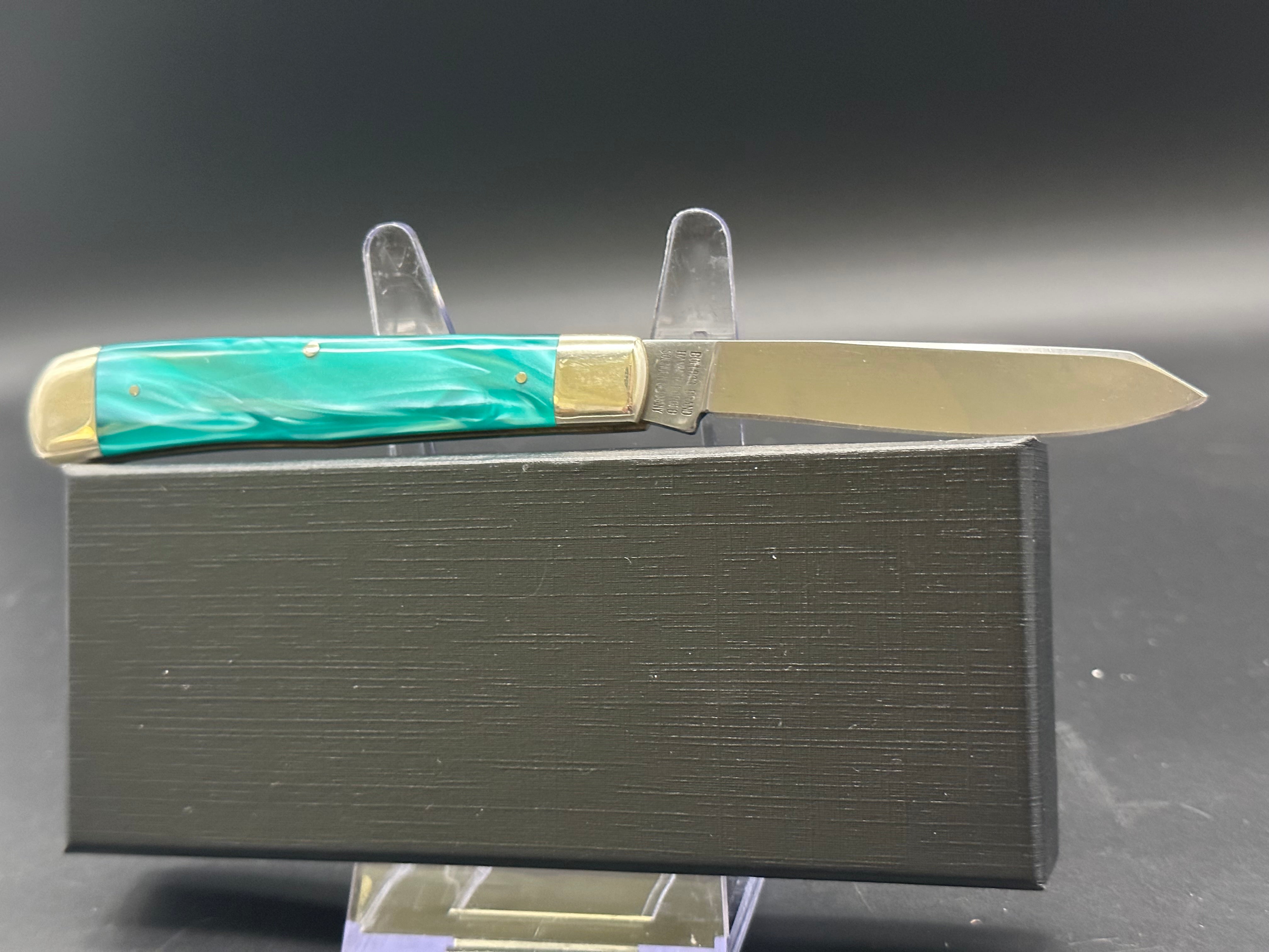 Bulldog Brand Hammer Forged Handmade Knife - Solingen Germany Crafted with Aqua Green Scales | Perfect for Outdoor Adventures, Camping & Survival