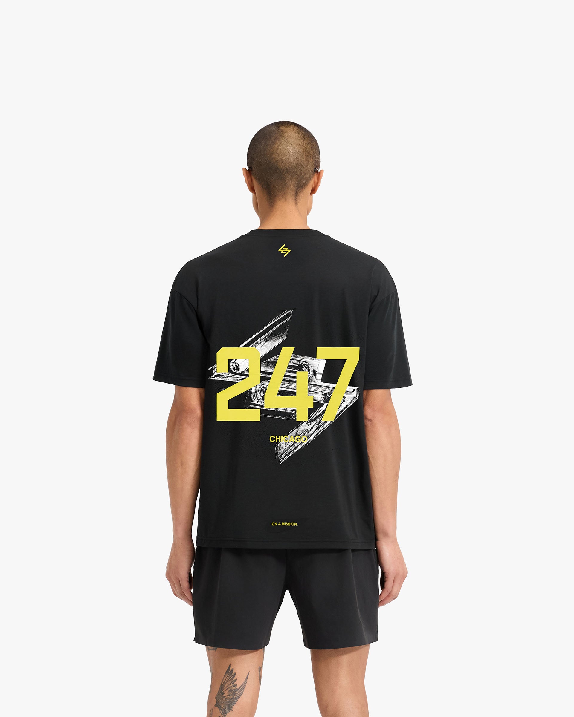 247 Chicago Oversized T-Shirt for Men & Women - Jet Black - Soft Cotton Comfort Fit - Streetwear & Casual Style - Perfect for Everyday Wear, Travel & Urban Fashion