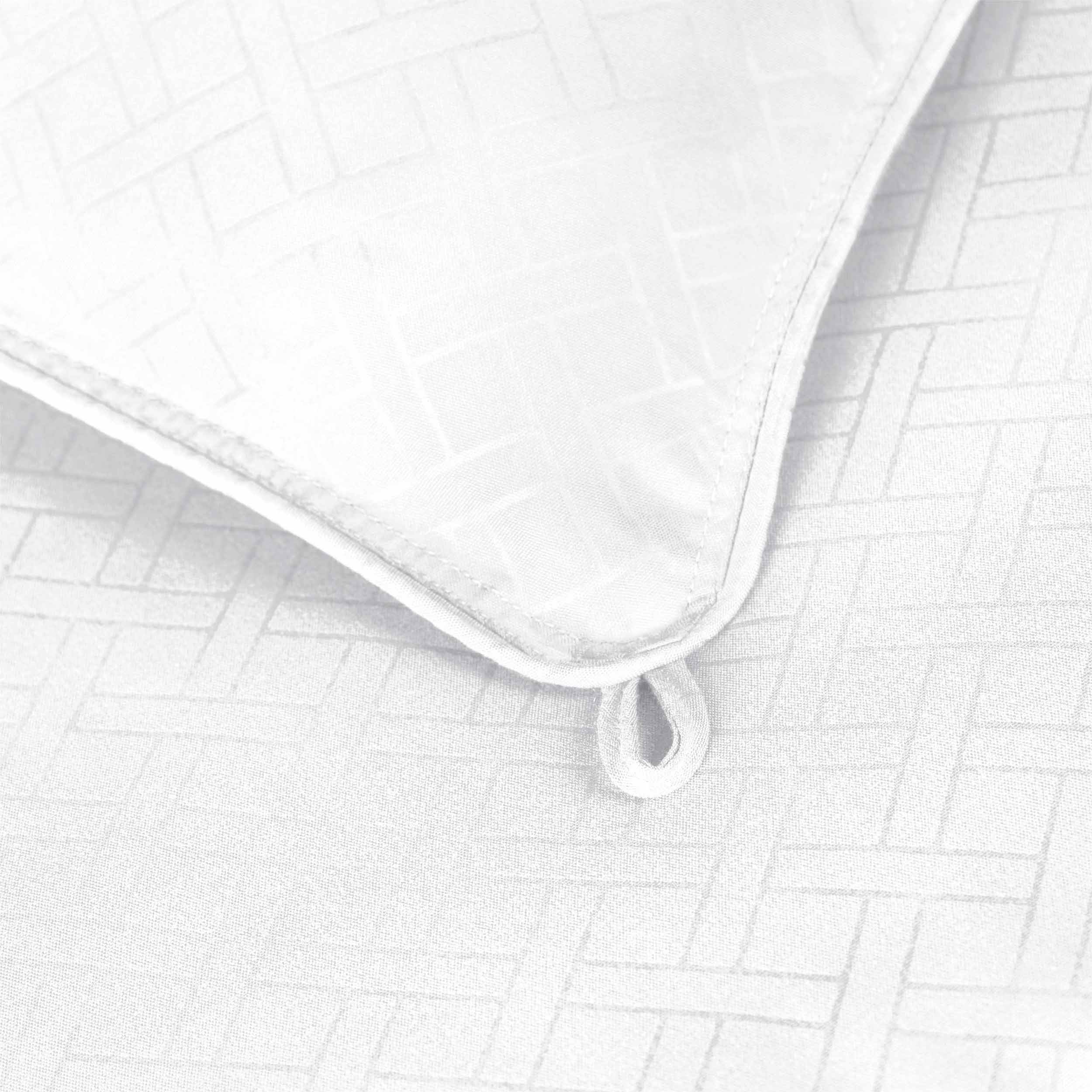 Luxury Basketweave Plush Down Alternative Comforter - Hypoallergenic & Breathable All-Season Bedding for Master Bedroom, Guest Room & Dorm