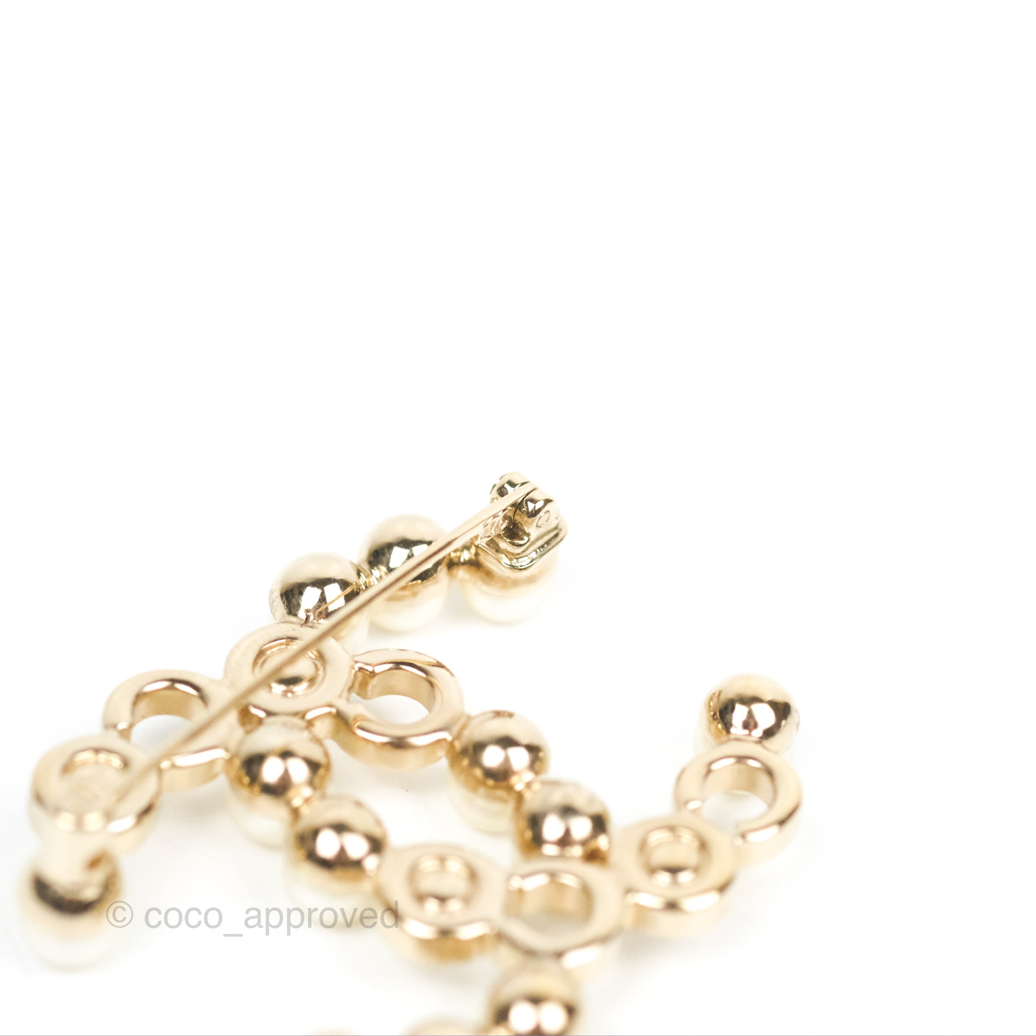 Chanel CC Coco Pearl Brooch in Gold Tone - Elegant 21P Collection | Perfect for Women's Fashion Accessories, Evening Dresses, and Special Occasions