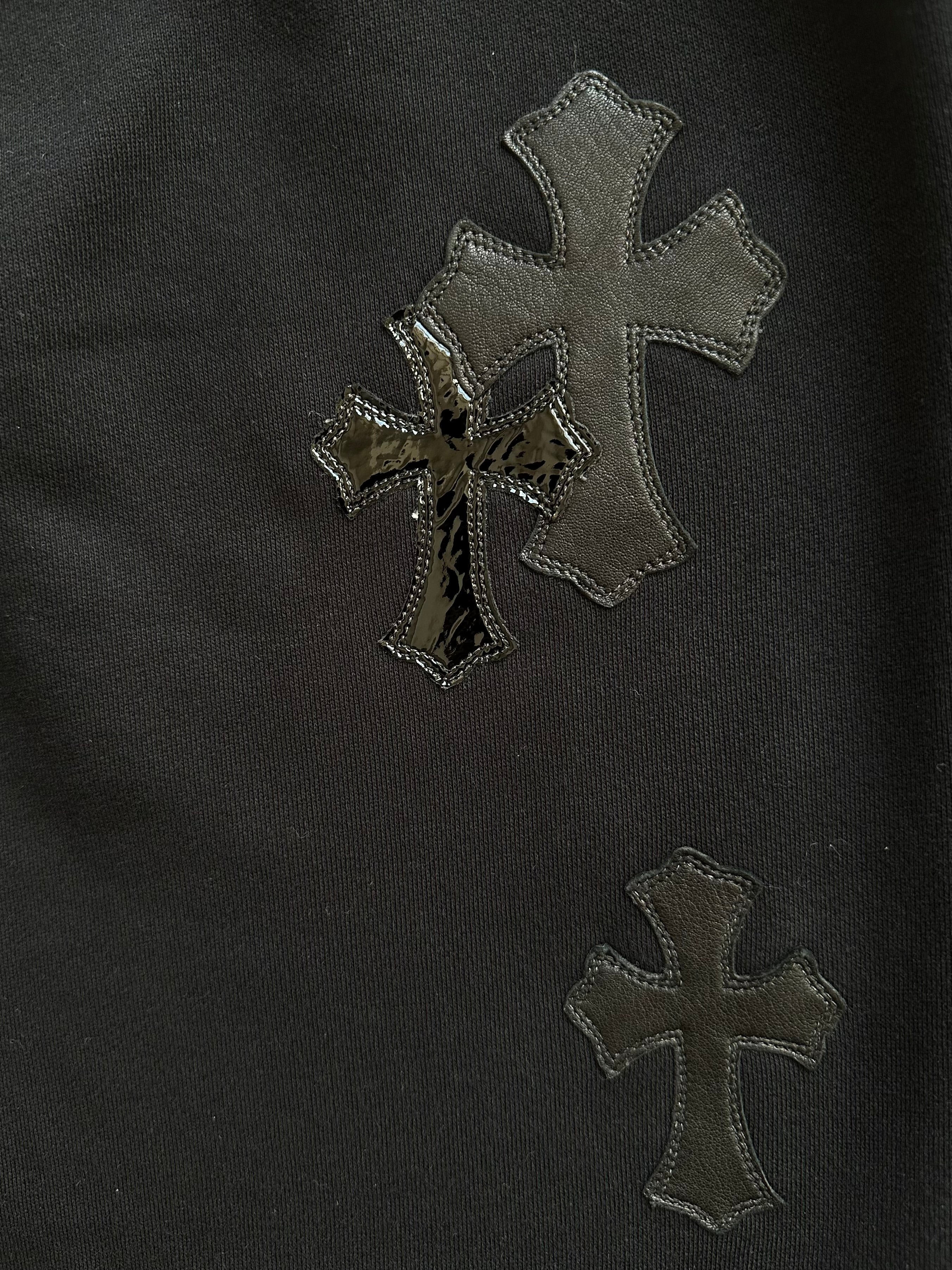 Chrome Hearts Black Cross Patch Sweatpants for Men & Women | Gothic Streetwear | Lounge & Gym Wear | Perfect for Casual Outfits and Hip Hop Fashion