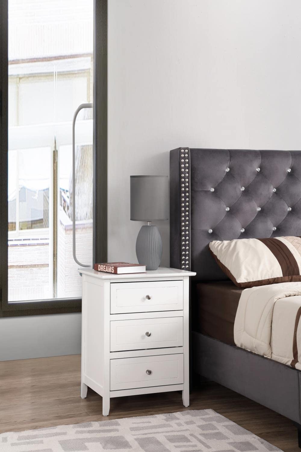 Modern White 3-Drawer Nightstand - 25