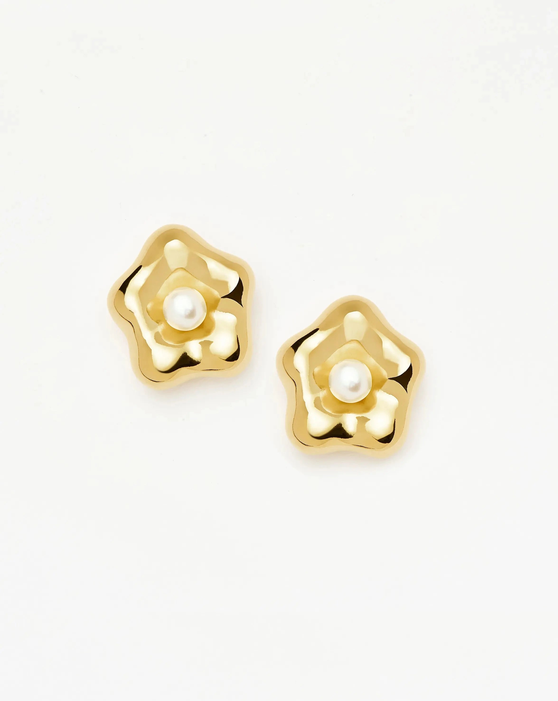 Eny Puffy Daisy Oversized Stud Earrings - 18k Gold Plated with Pearl Accents | Trendy Fashion Jewelry for Women, Perfect for Parties, Weddings & Everyday Wear