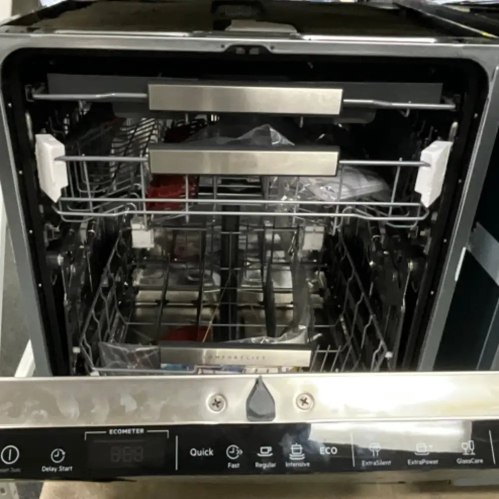 AEG FSE69200RO 60cm Built-In Dishwasher with ComfortLift™ Technology - Perfect for Modern Kitchens and Busy Households