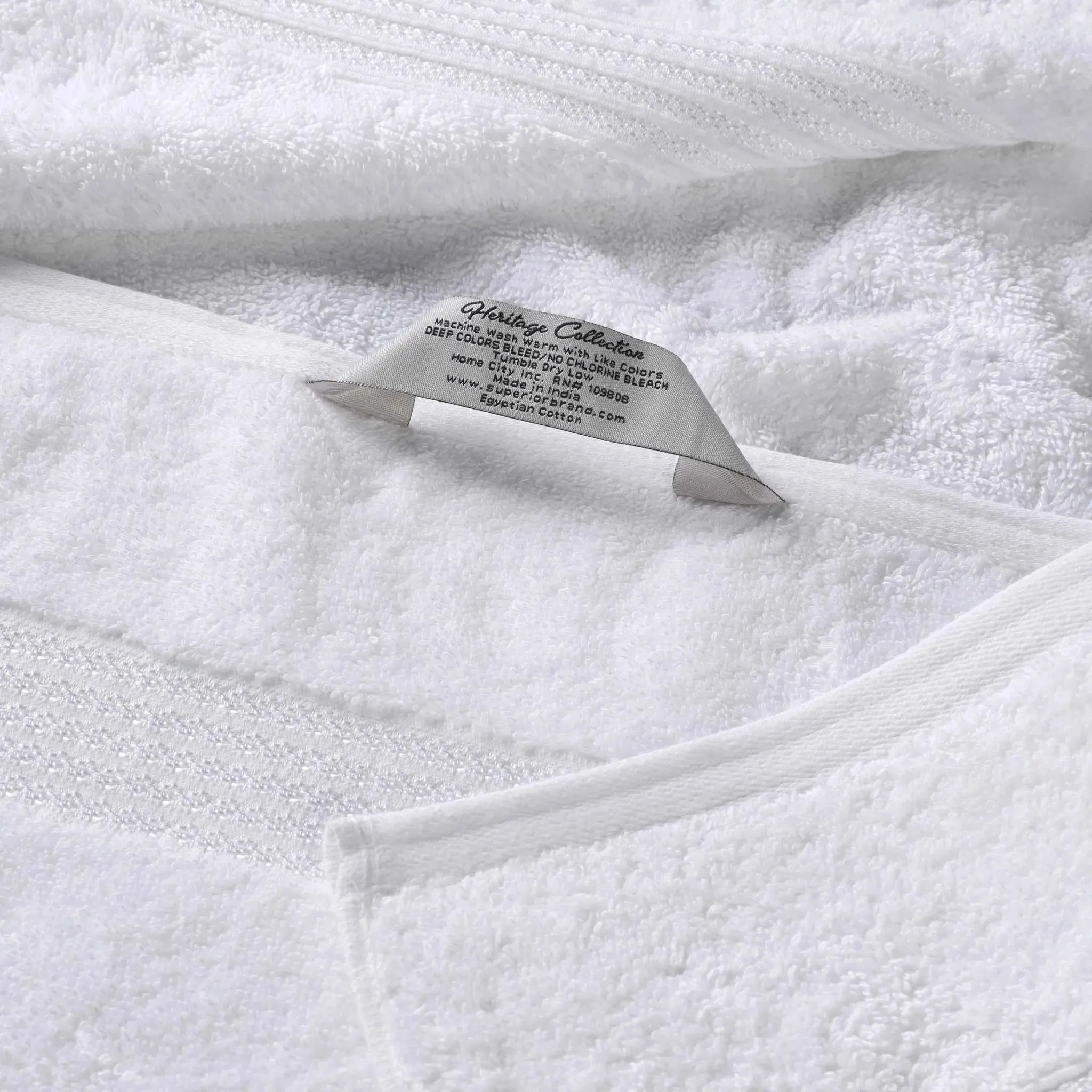 Premium Egyptian Cotton Bath Towels Set of 4 - Ultra Soft & Highly Absorbent Luxury Towels for Spa, Hotel & Home Use