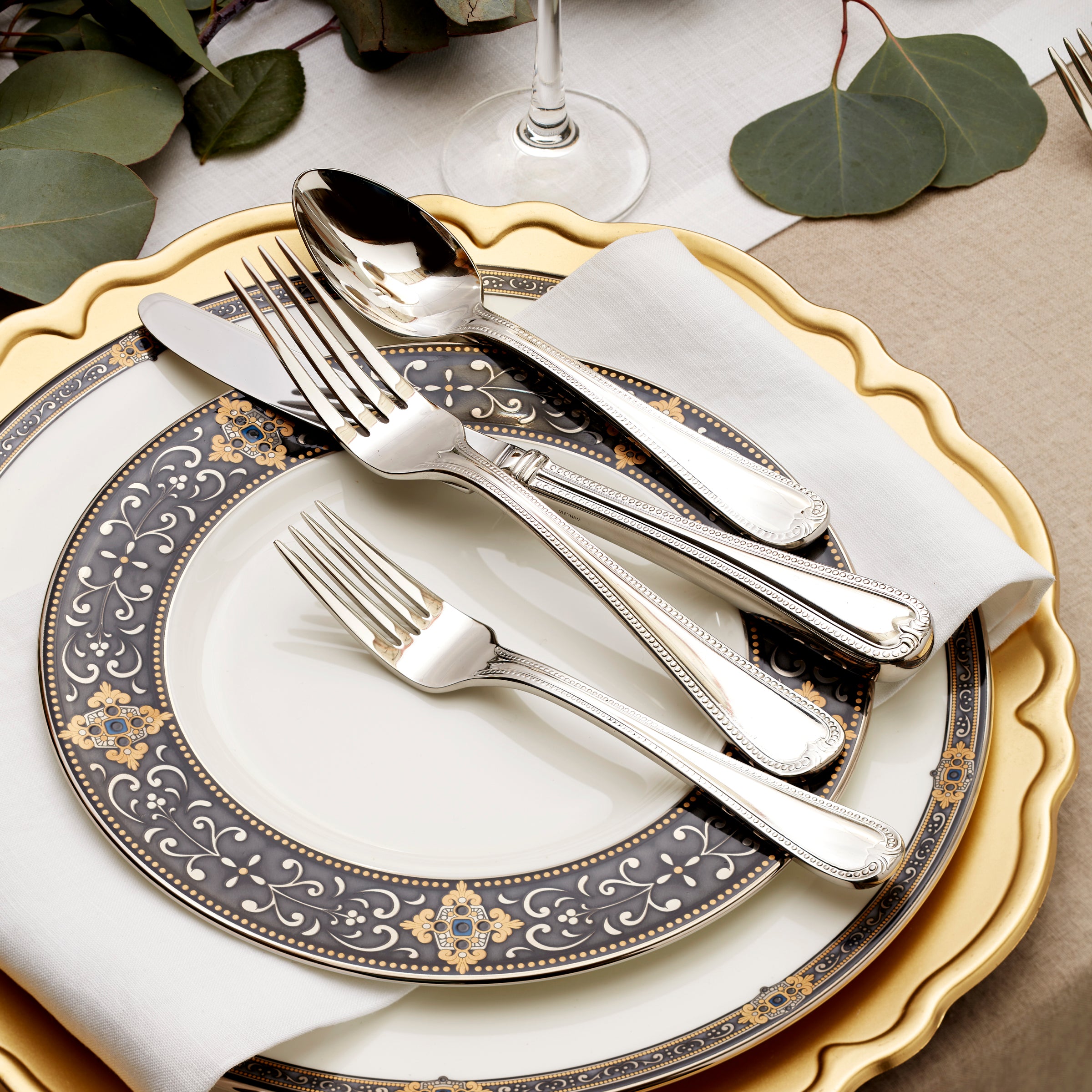 Vintage Jewel 20-Piece Stainless Steel Flatware Set - Elegant Silverware for Dining, Wedding Gifts & Home Entertaining