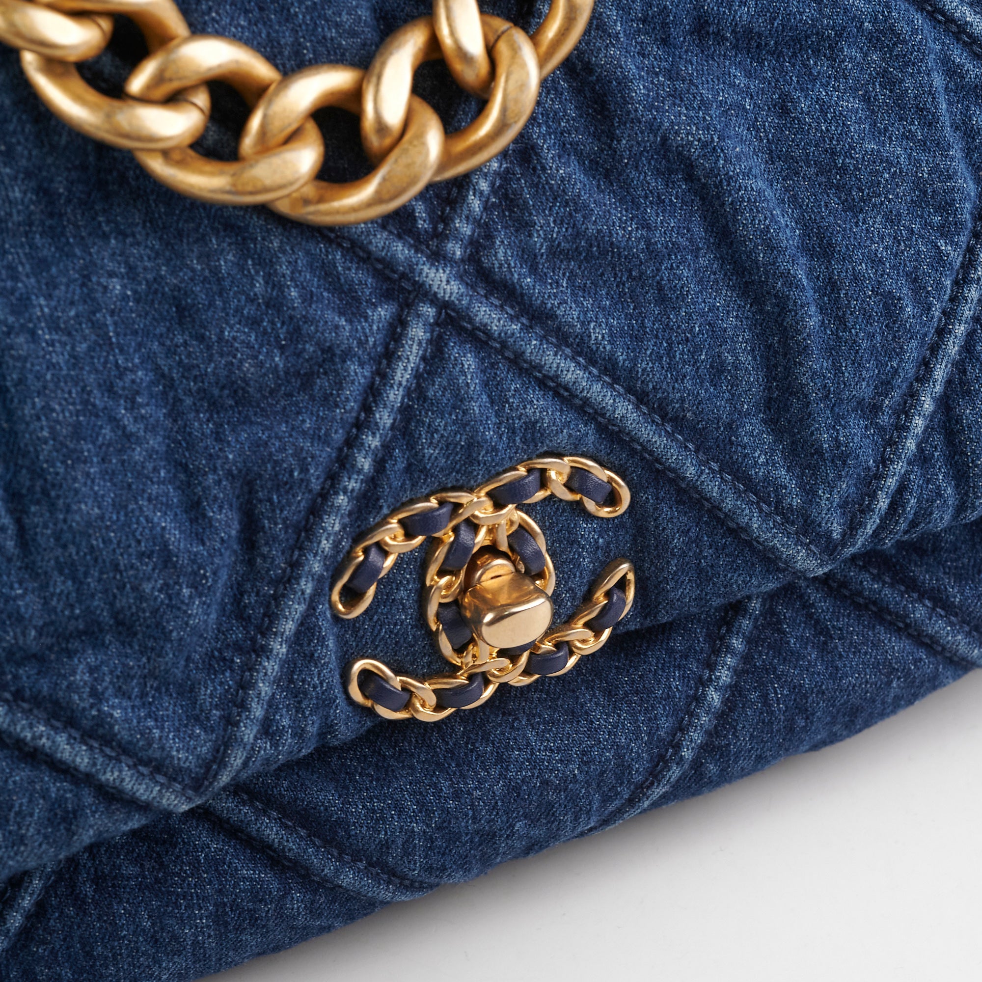 Chanel 19 Maxi Denim Bag - Luxury Designer Handbag for Women | Perfect for Everyday Use, Work & Special Occasions