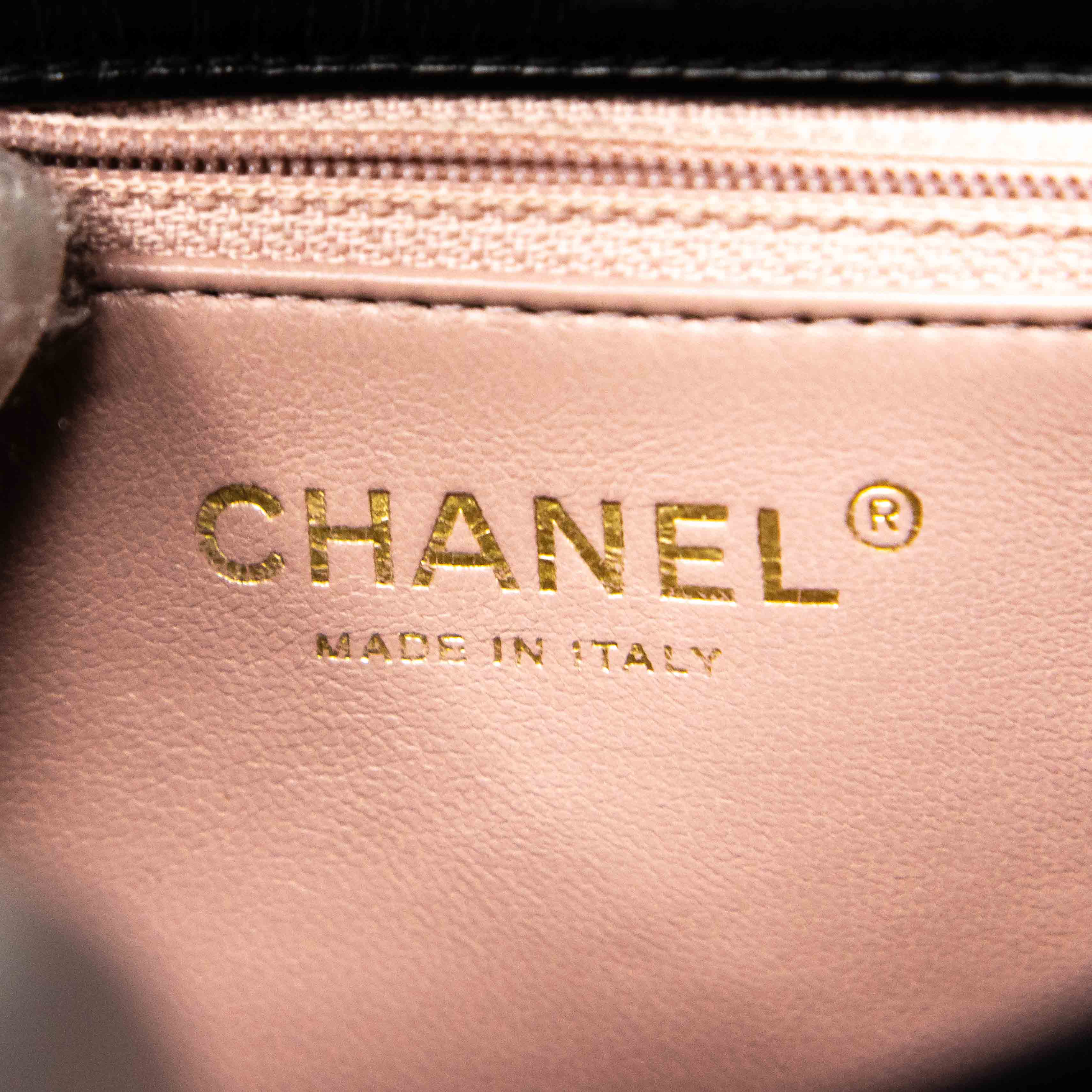 Chanel Black Quilted Leather Classic Flap Bag for Women - Elegant Shoulder Bag for Work, Party & Evening Events