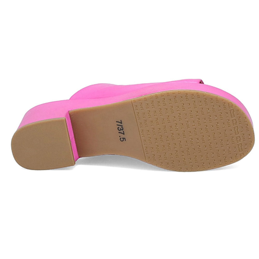 Gwen - Stylish and Comfortable Women's Fashion Apparel for Everyday Wear | Perfect for Work, Casual Outings, and Special Occasions