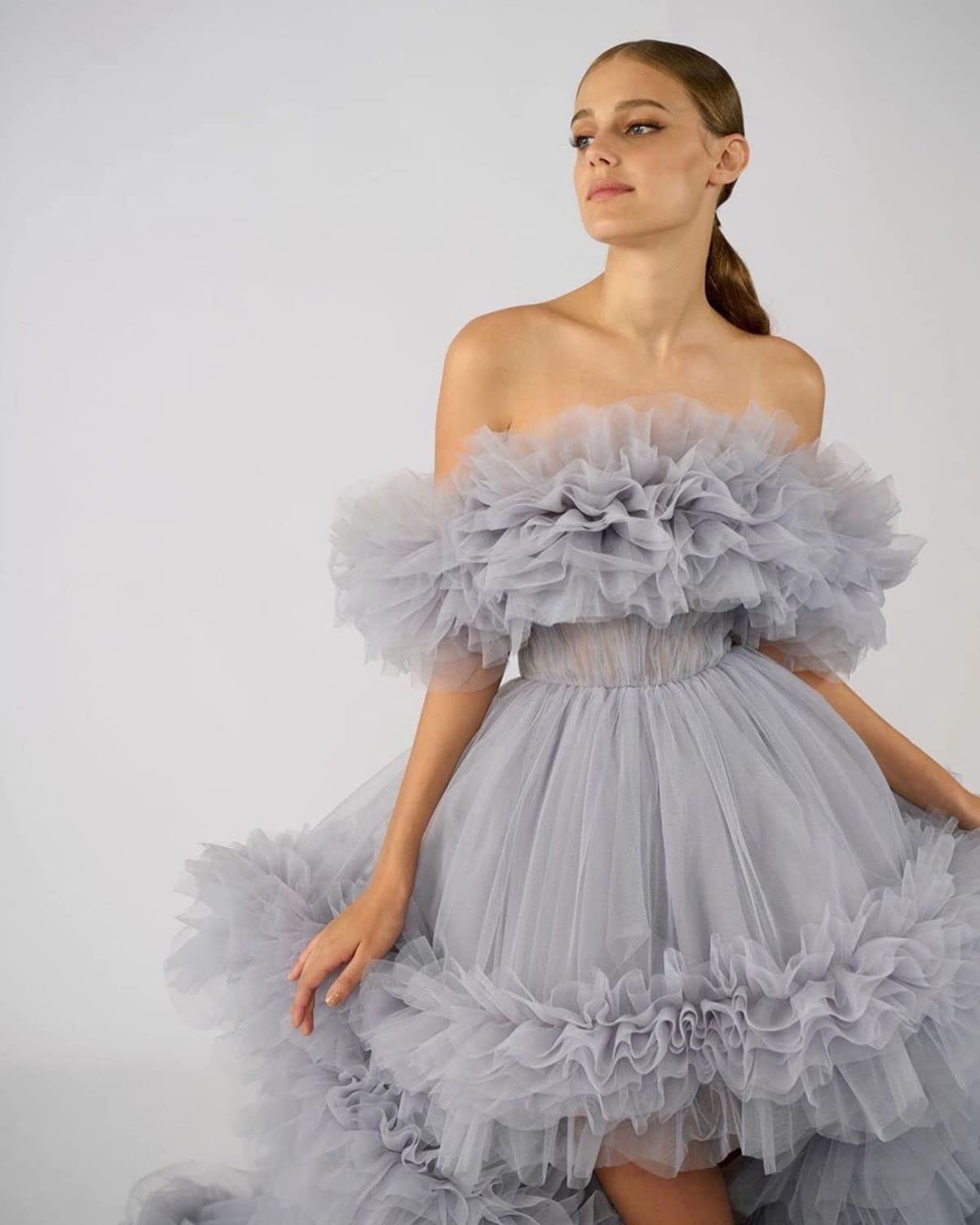 Elegant Off Shoulder Hi-Lo Tulle Maternity Robe for Pregnancy Photoshoot & Bridal Wedding Dressing - Perfect for Baby Shower, Bridal Party and Special Occasions