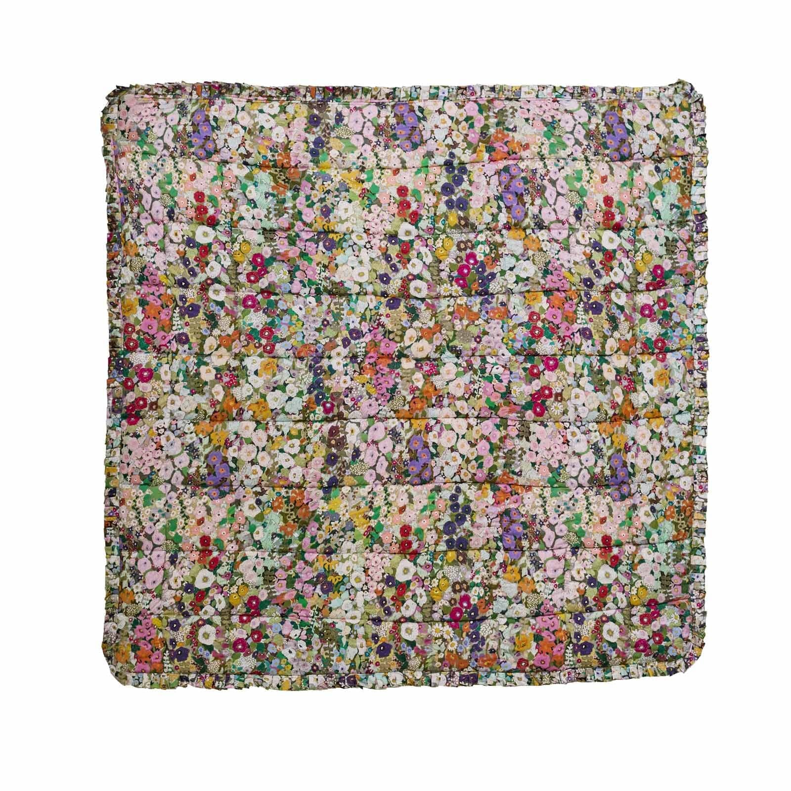 Hollyhocks Cotton Sateen Quilt - Lightweight Spring Bedding Set for Queen Size Bed - Perfect for Seasonal Home Decor & Guest Room Refresh