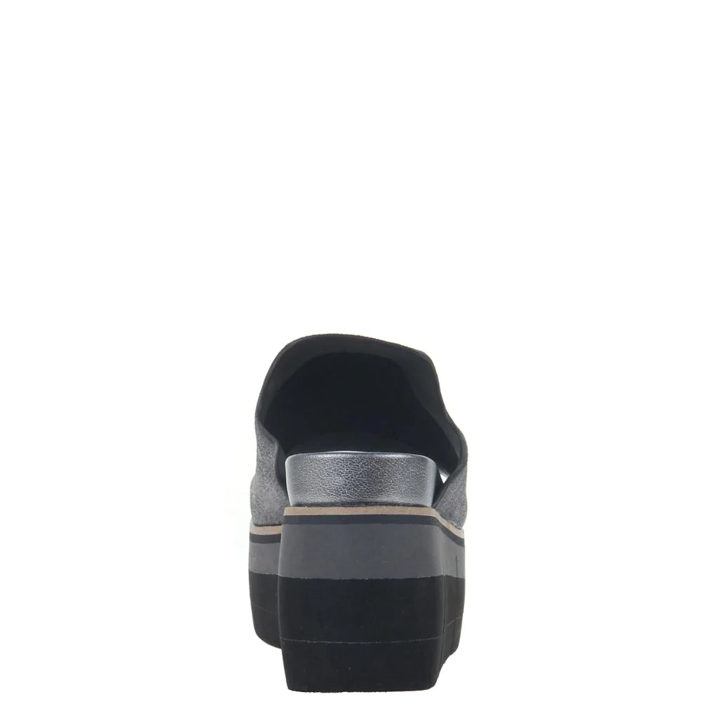 Flow Platform Sandal for Women - Pewter Metallic Comfort Slides | Perfect for Beach, Pool, and Summer Outdoor Activities