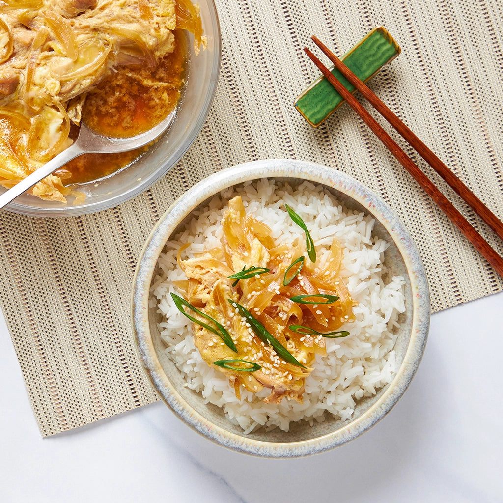 Delicious Oyako Donburi (Japanese Chicken & Egg Rice Bowl) - Easy Homemade Japanese Comfort Food for Family Dinner & Quick Lunch