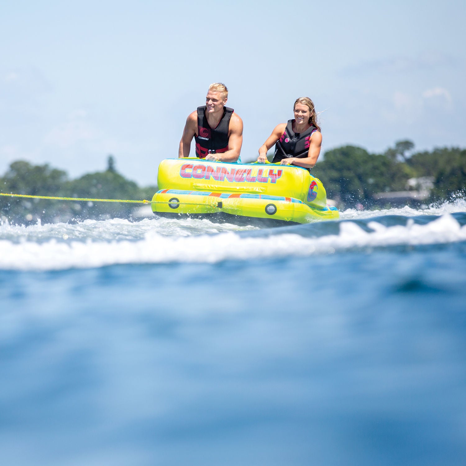 Connelly Fun 2 Person Towable Tube for Water Sports - Inflatable 2 Rider Tow Tube for Boating, Lake & Ocean Fun (Perfect for Family & Friends)