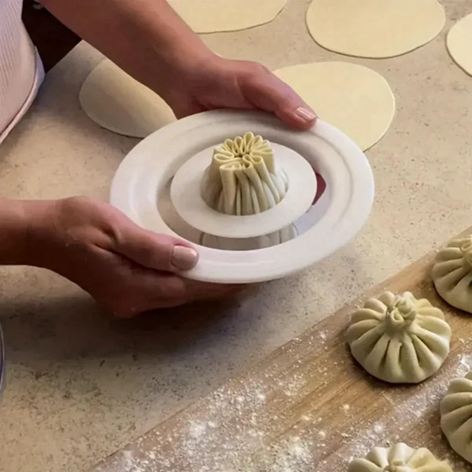 Automatic Baozi Maker Machine - Dumpling & Momo Maker Mold for Homemade Buns | Plastic Kitchen Gadget Tool for Easy Cooking & Cleaning (18X18X9cm) | Perfect for Asian Cuisine, Meal Prep & Culinary Exploration