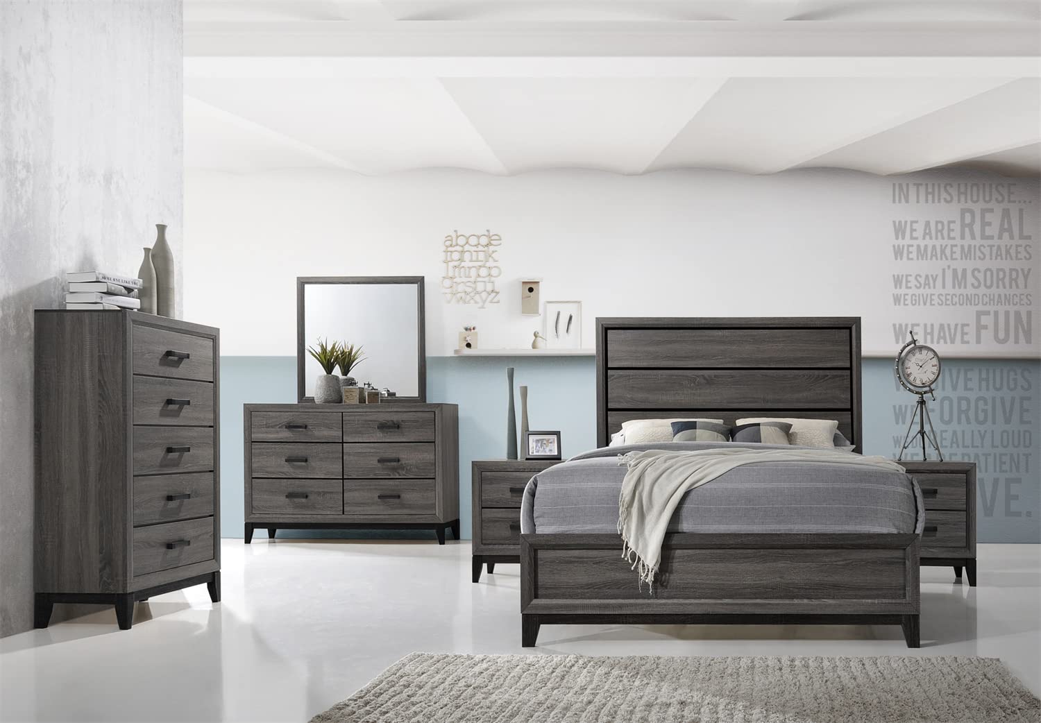 4Pcs Queen Size Solid Wood Bedroom Furniture Set with Headboard & Footboard - Includes Nightstand, Dresser & Mirror in Gray - Perfect for Modern Master Bedroom & Guest Room Decor
