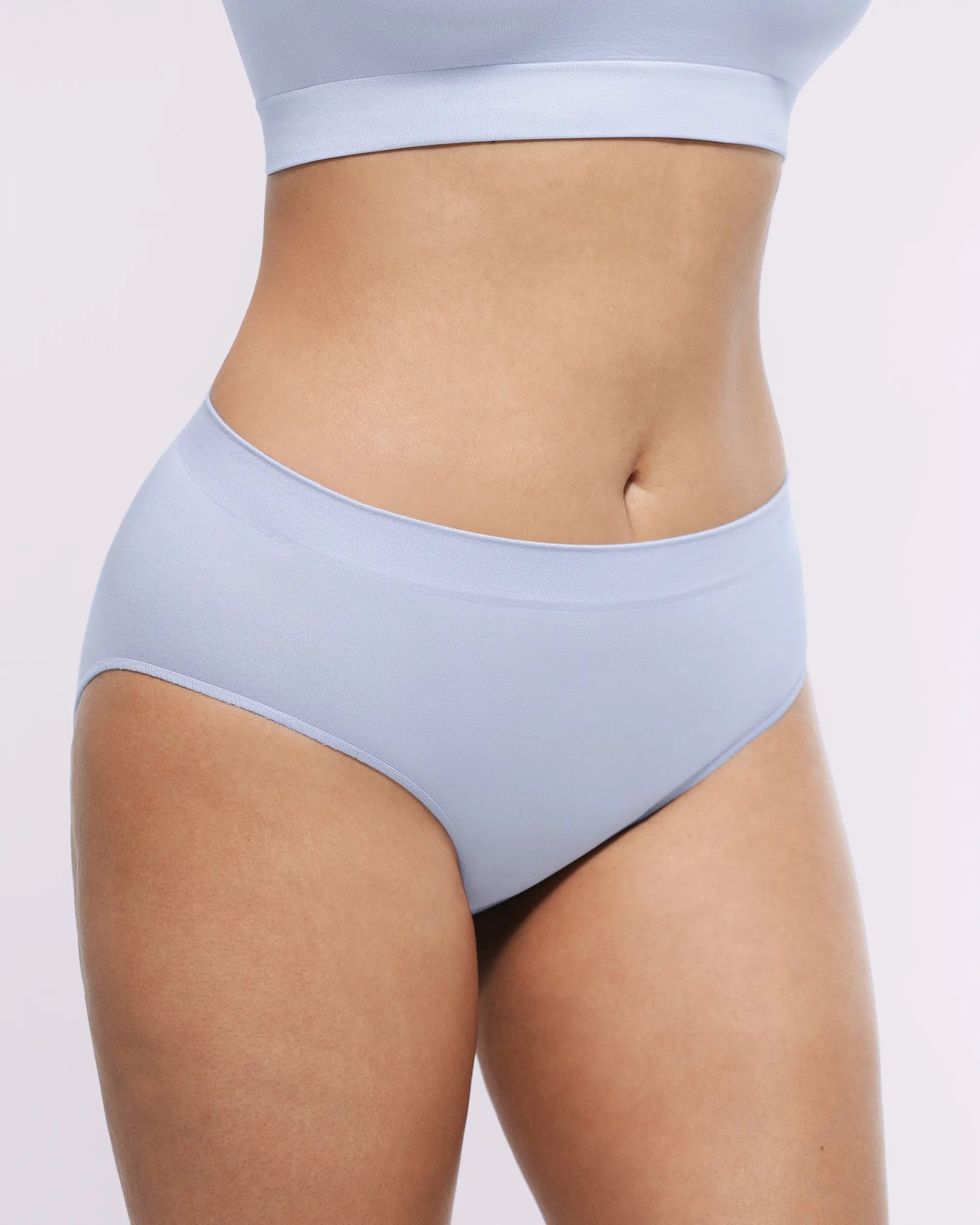 OceanHug™ Oyster Reborn Smoothing Brief - Comfortable Seamless Underwear for Women, Soft Breathable Panties for Everyday Wear, Perfect for Work, Yoga & Lounge