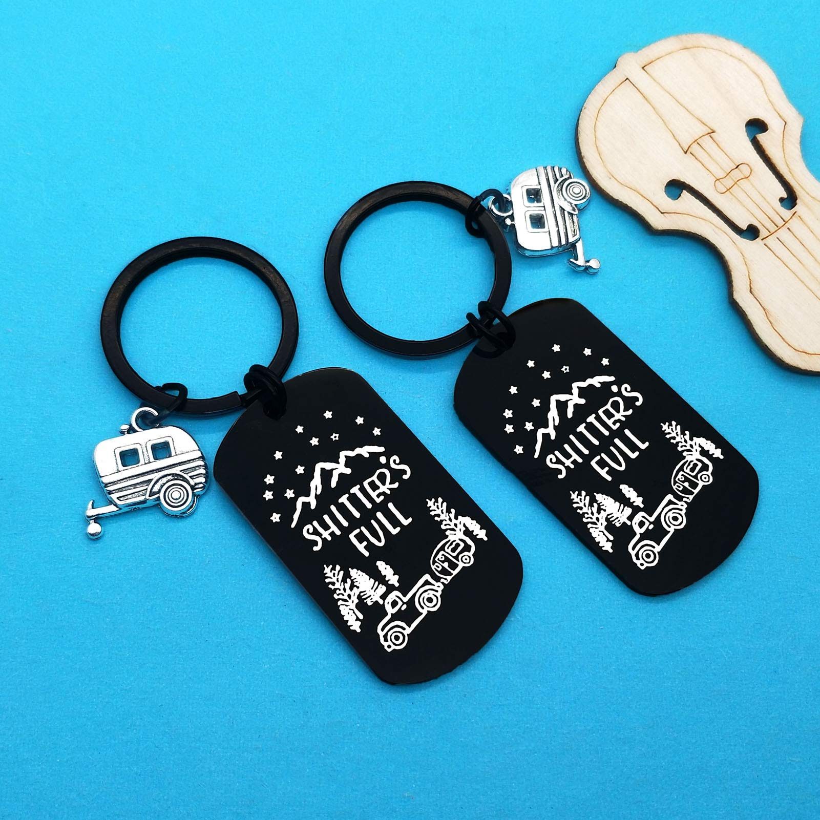Xiahuyu 2pcs Happy Camper Keychain Set - RV & Trailer Keychains for Men & Women - Perfect Camping Gifts for Outdoor Enthusiasts - Ideal for Camping Trips, RV Adventures & Outdoor Activities