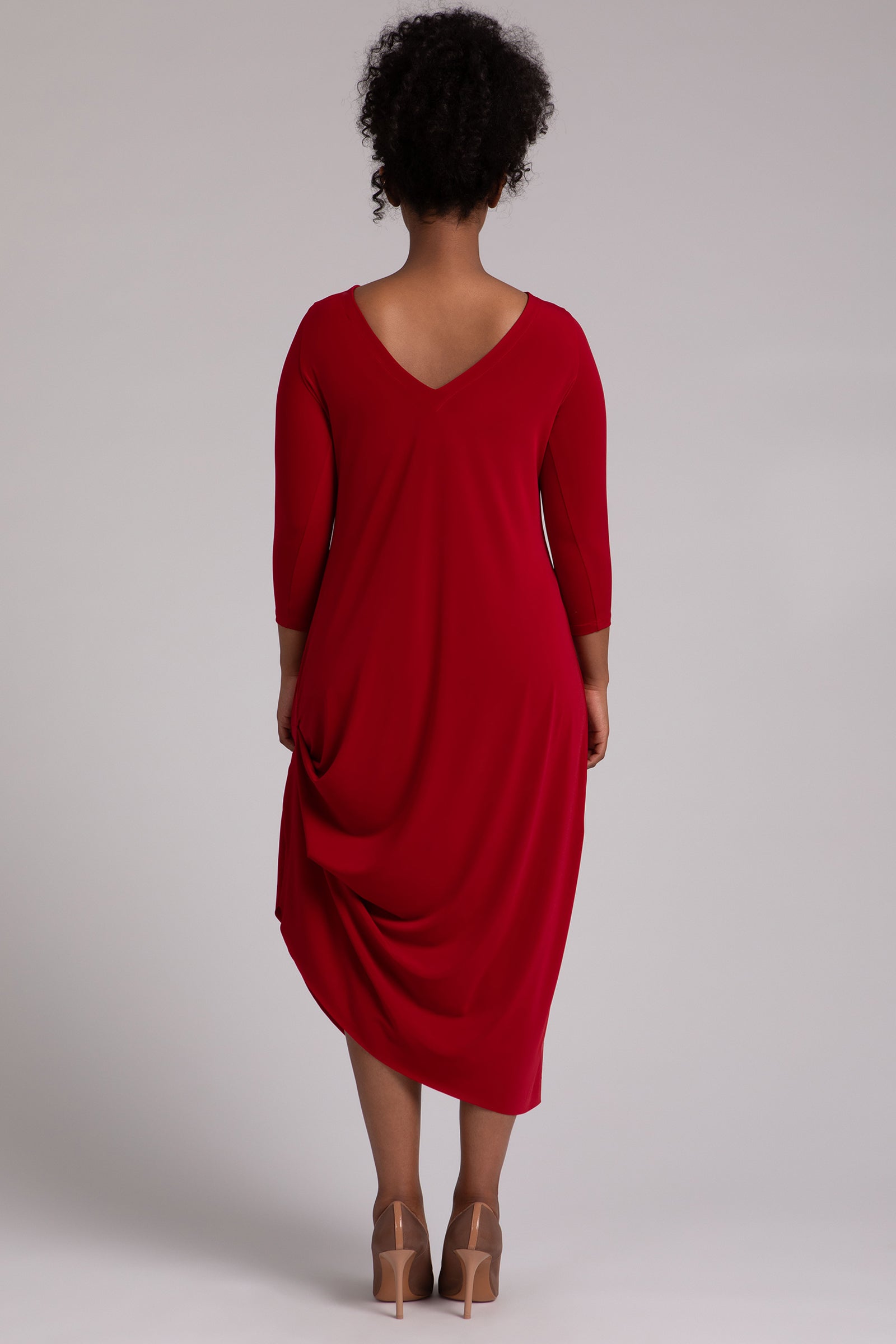 Elegant Red Drama Dress for Women - Perfect for Evening Parties, Prom, and Special Occasions