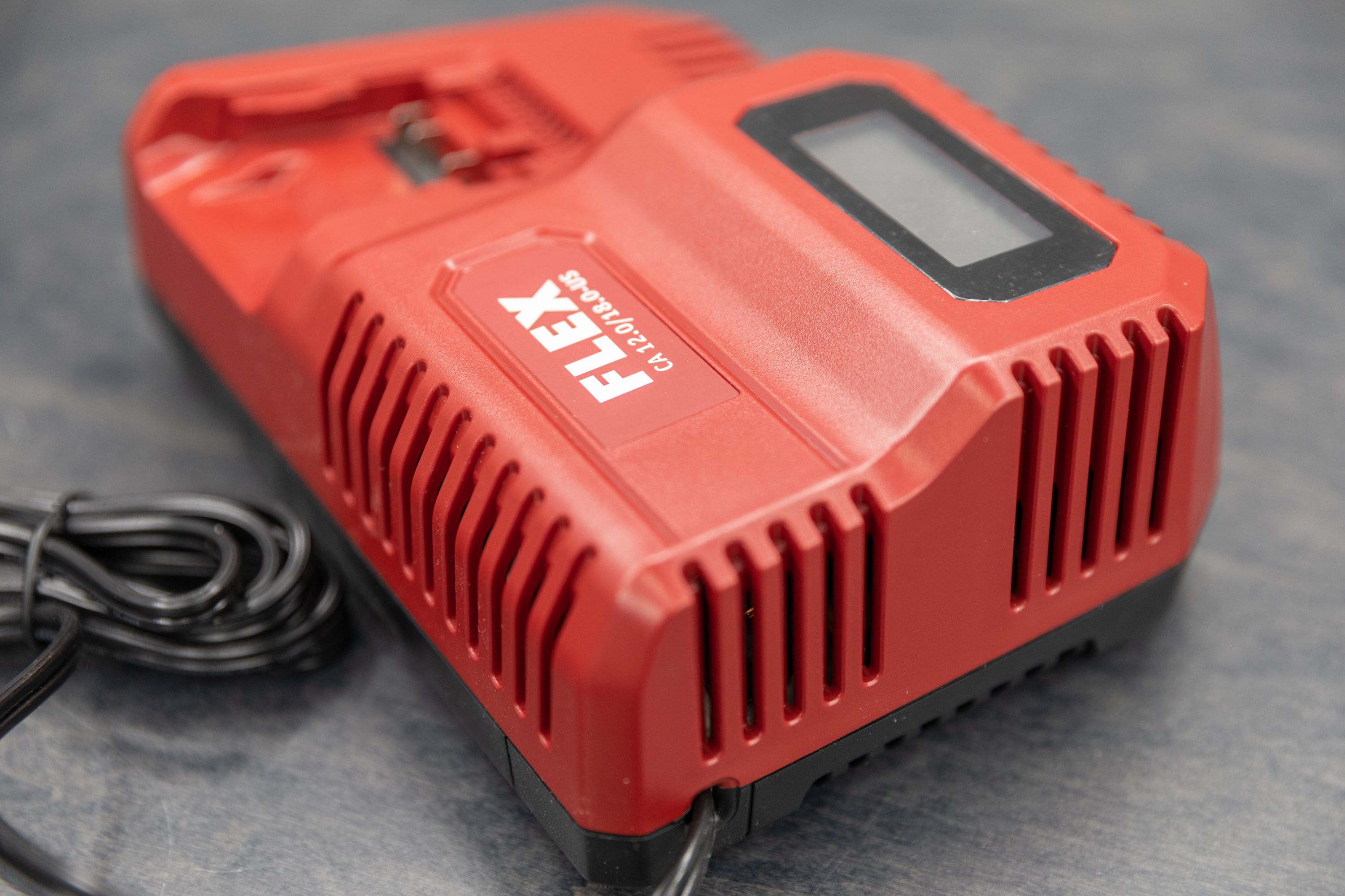 Flex 18.0V/12.0V Fast Battery Charger for Power Tools - Compatible with Drills, Saws & Outdoor Equipment - Perfect for DIY Projects & Professional Worksites