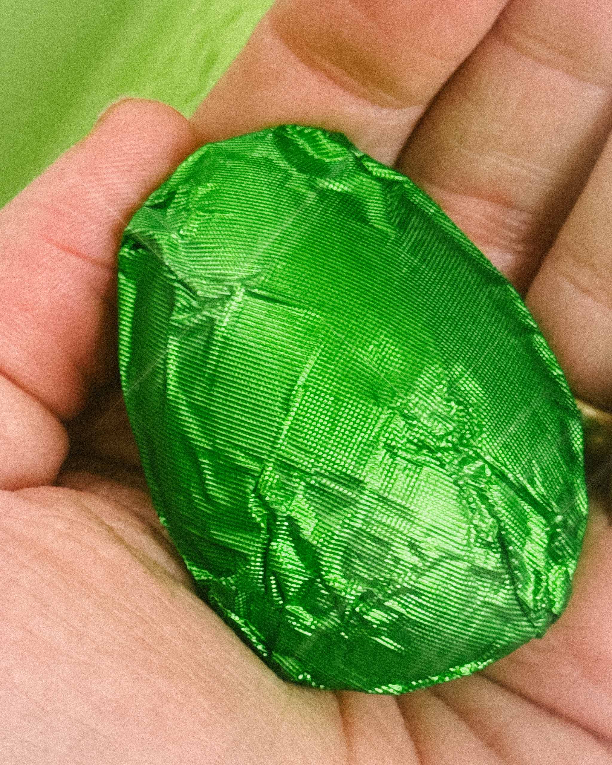 Premium Dubai Pistachio Knafeh Chocolate Eggs - Authentic Middle Eastern Dessert for Gifts & Parties | Sweet Treat for Holidays & Special Occasions
