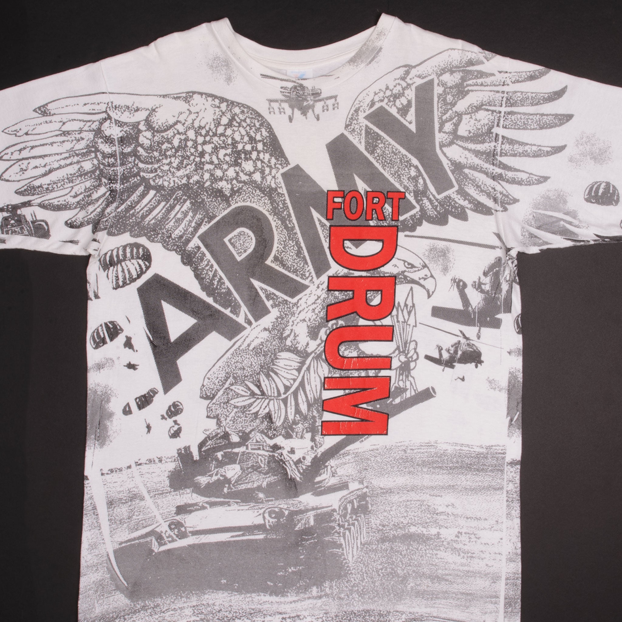 Vintage US Army Fort Drum All Over Print T-Shirt 1990s XL - Made in USA - Military Retro Graphic Tee for Men - Casual Wear & Vintage Army Style Outfit