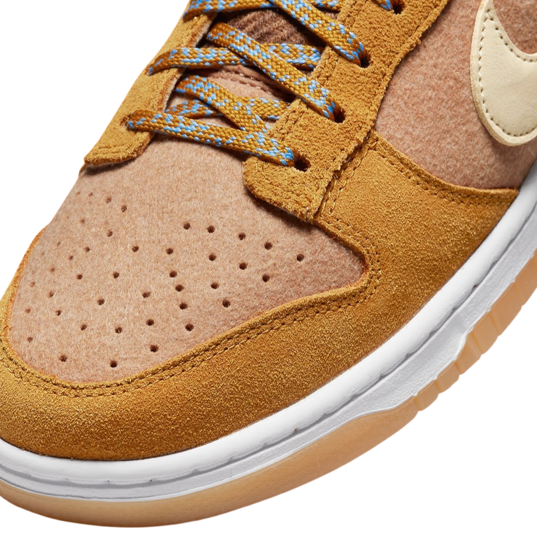 Nike Dunk Low Sneakers in Teddy Bear Praline Desert Ocher Hemp Pearl - Stylish Casual Shoes for Everyday Wear & Street Fashion