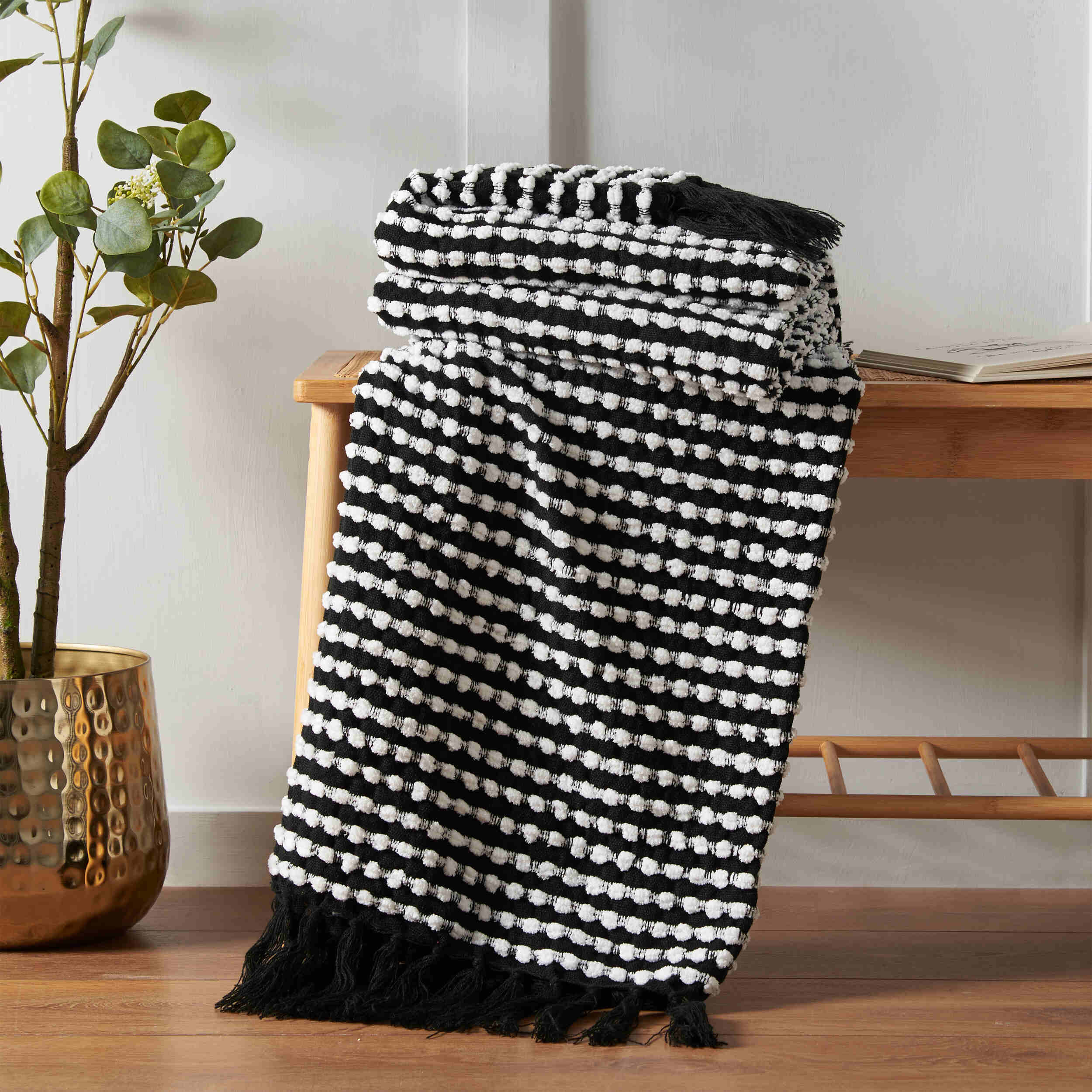 Catherine Lansfield Stab Stitch Throw Blanket - Soft & Cozy Black Knit Throw for Sofa, Bed & Couch - Perfect for Living Room, Bedroom & Home Decor