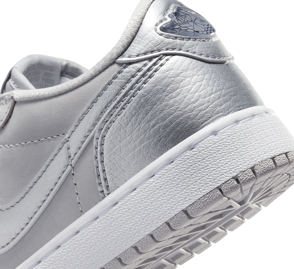 Air Jordan 1 Low OG (GS) - Retro Basketball Shoes for Women & Kids - Perfect for Casual Wear, Street Style & Sneaker Collection