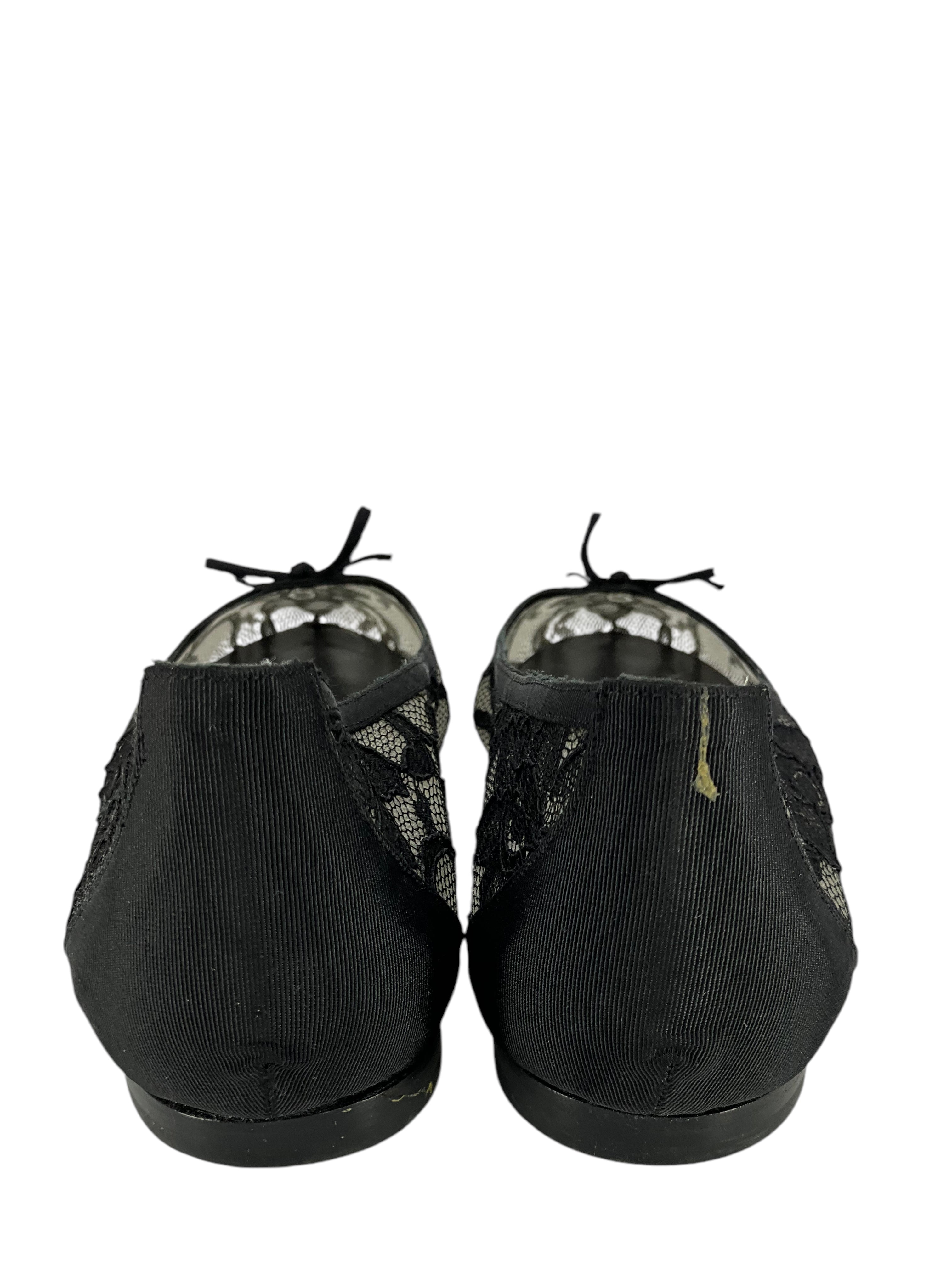 MANOLO BLAHNIK Women's Lace Ballet Flats Size 10.5 - Elegant Comfort for Weddings, Parties & Office Wear