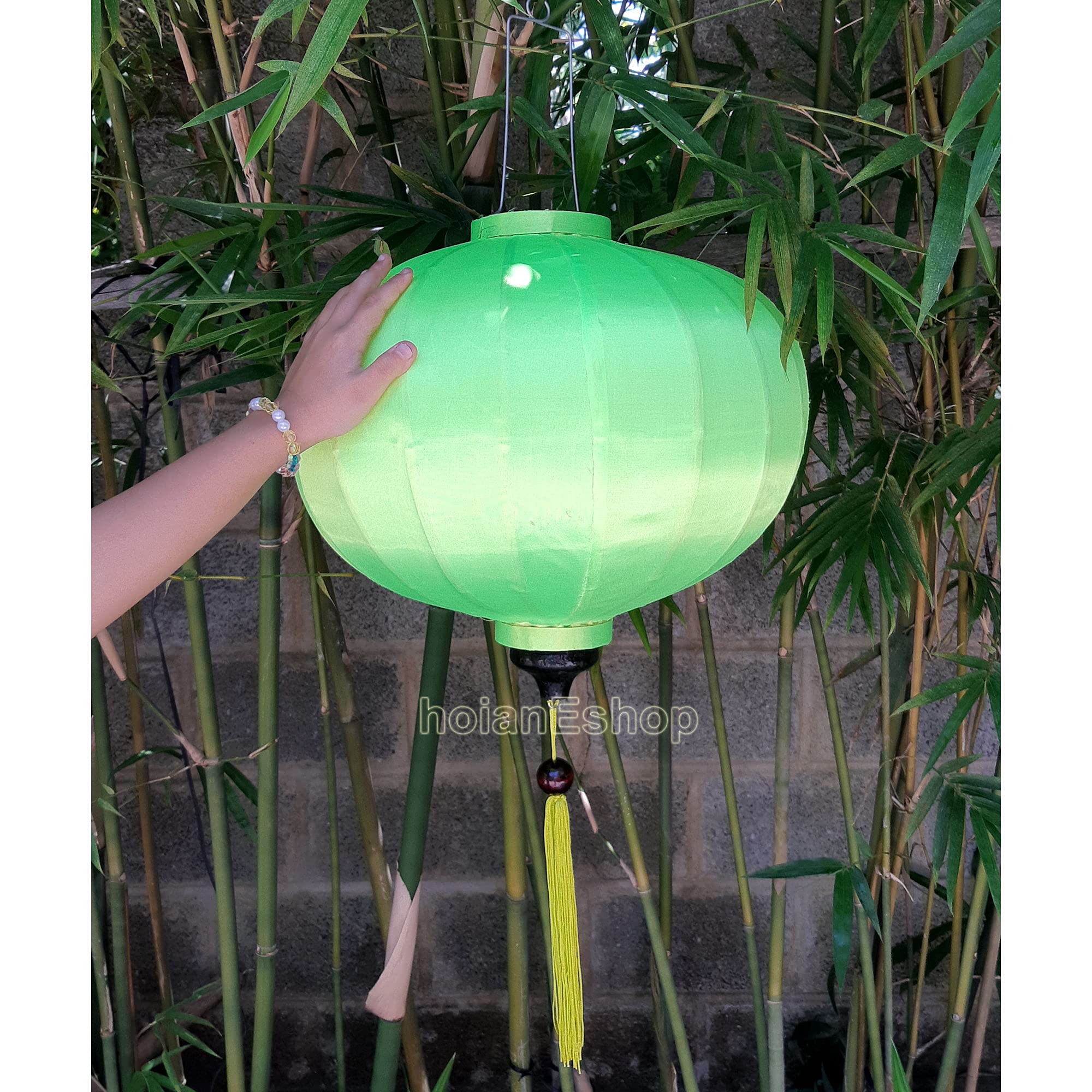22'' Light Green Round Silk Lanterns (55 cm) - Waterproof Outdoor Hanging Lanterns for Garden, Wedding, Party & Event Decor | Perfect for Patio, Backyard, and Festival Lighting