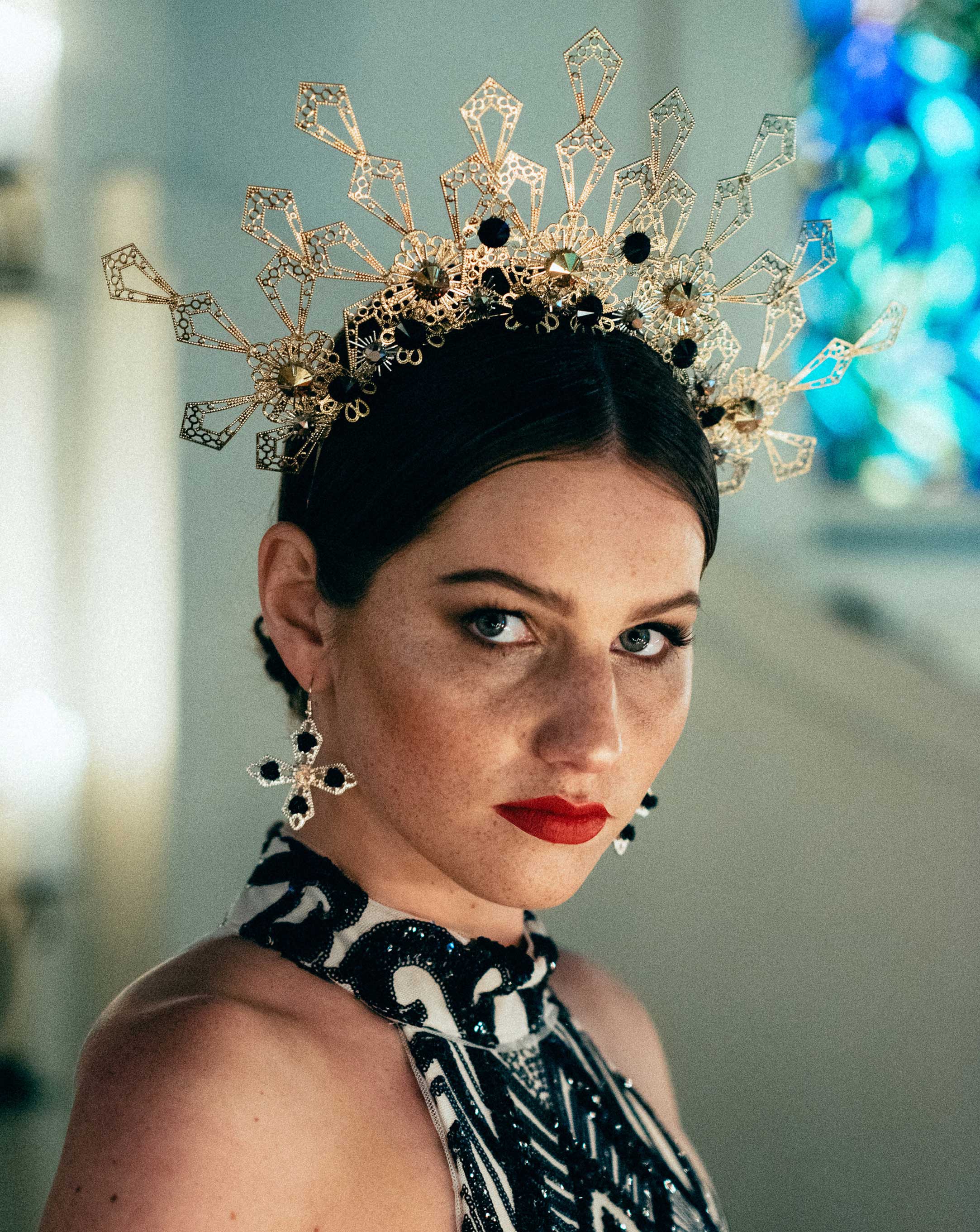 Elegant Race Day Fascinator Crown Headband - Met Gala Inspired Madonna Style Hair Accessory for Weddings, Parties & Special Events