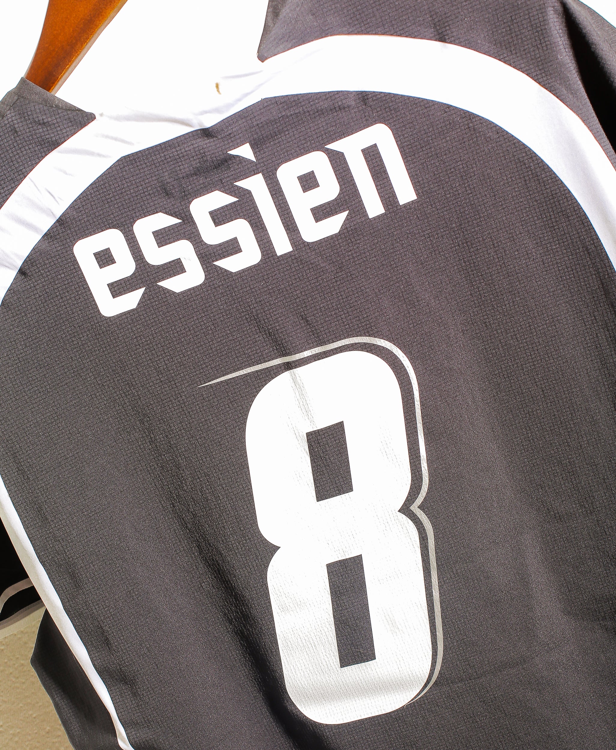 2006 Ghana Third #8 Essien BNWT Jersey (XL) - Authentic Soccer Shirt for Fans & Collectors - Perfect for Matchdays, Gifts & Memorabilia Display