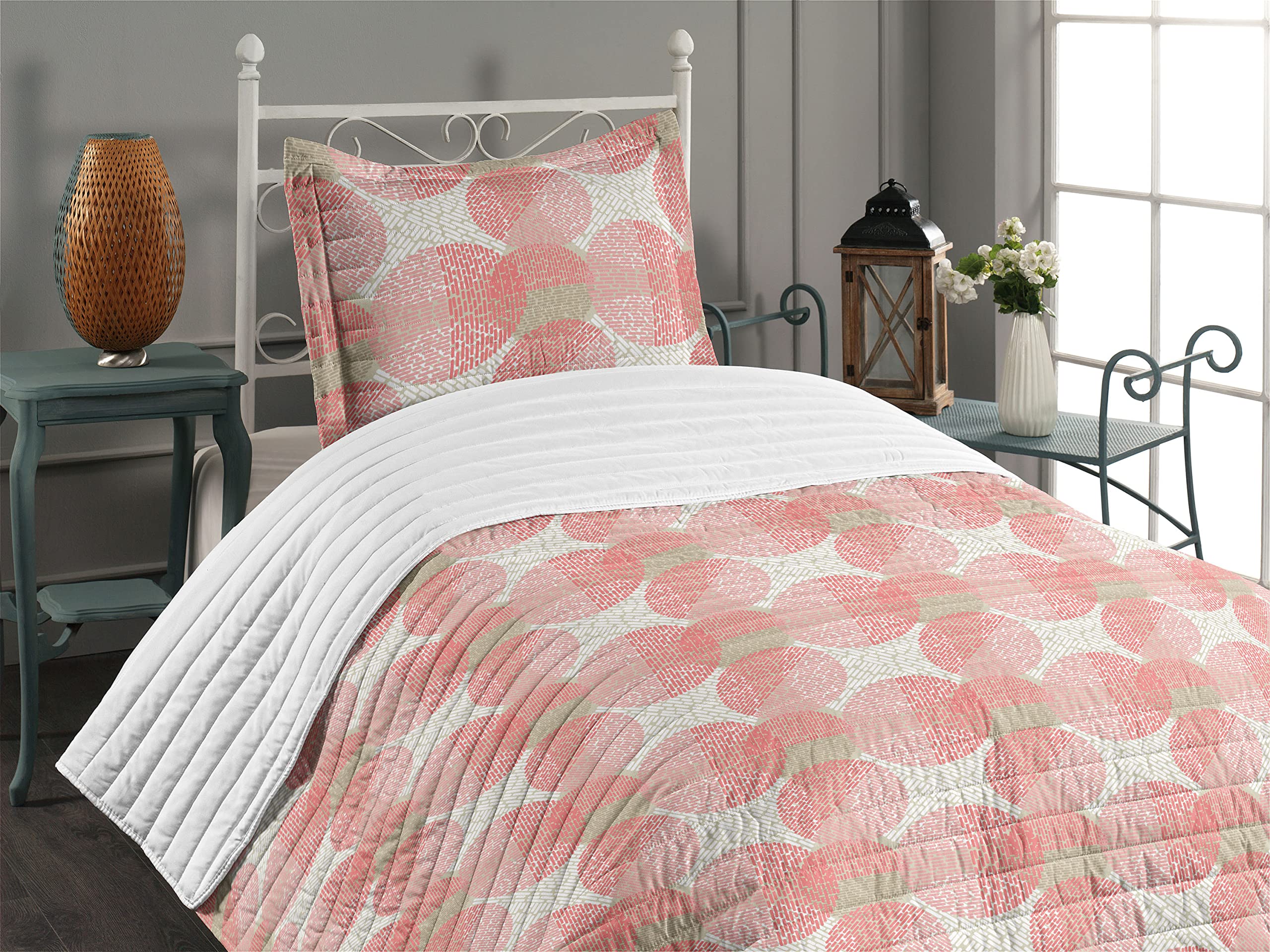 Ambesonne Abstract Microfiber Bedspread Set - Overlapped Circles & Dashed Lines Digital Print | Soft Twin Size Bedding with Pillow Sham & Comforter in Pale Sepia White | Perfect for Modern Bedrooms, Guest Rooms & Dorm Decor