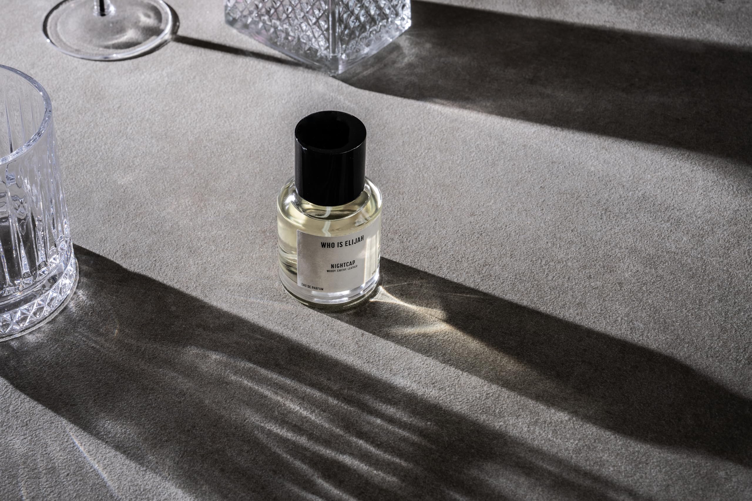 Nightcap Perfume for Men & Women - Unisex Woody Eau de Parfum with Pear, Cardamom, Violet, Orris Root & Sandalwood Notes - 3.4 Fl Oz Cologne Gift Set - Perfect for Date Nights, Office Wear & Special Occasions