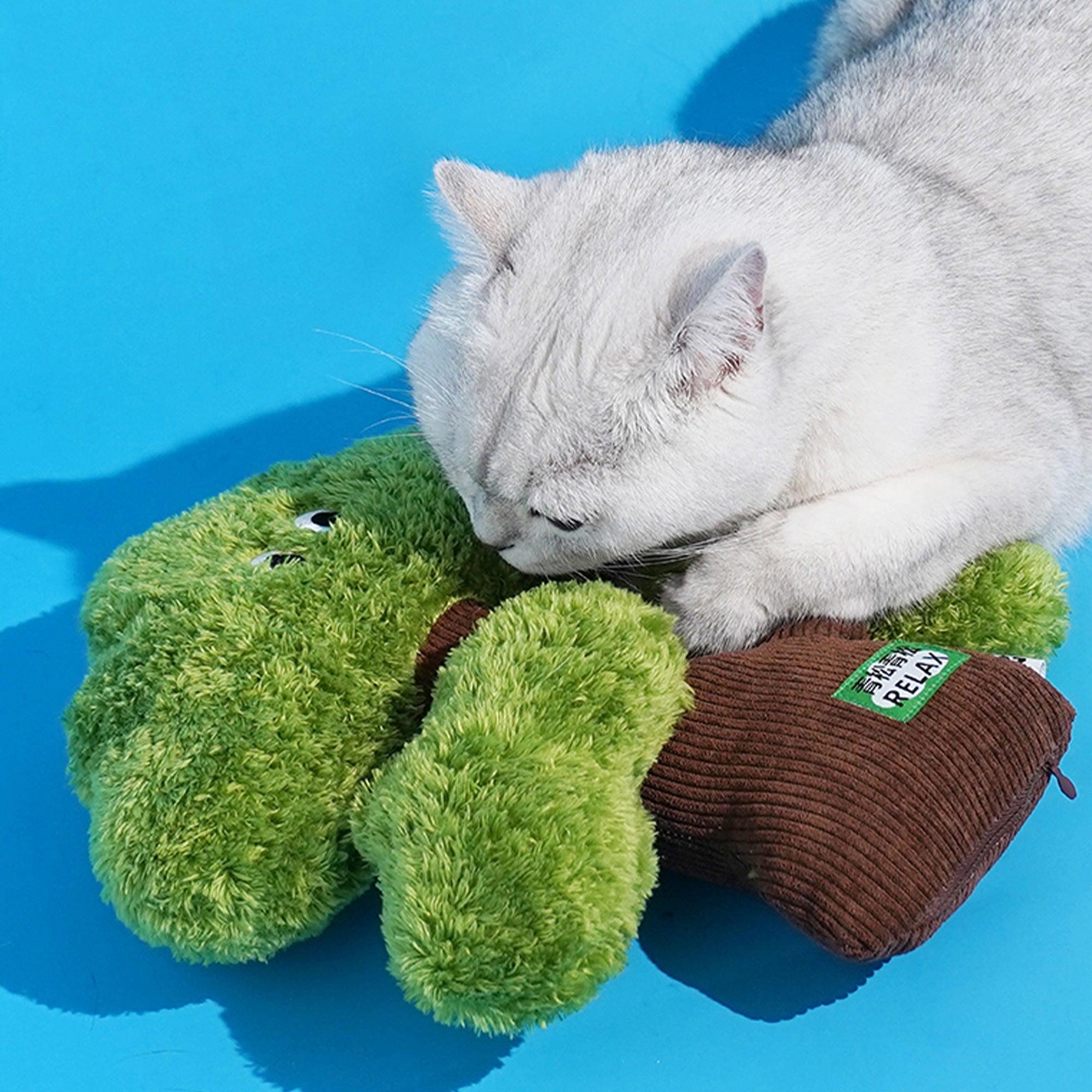ZEZE Pets Magic Catnip Tree Toy for Cats - Interactive Cat Toy with Catnip - Perfect for Indoor Play, Scratching & Entertaining Your Feline Friend