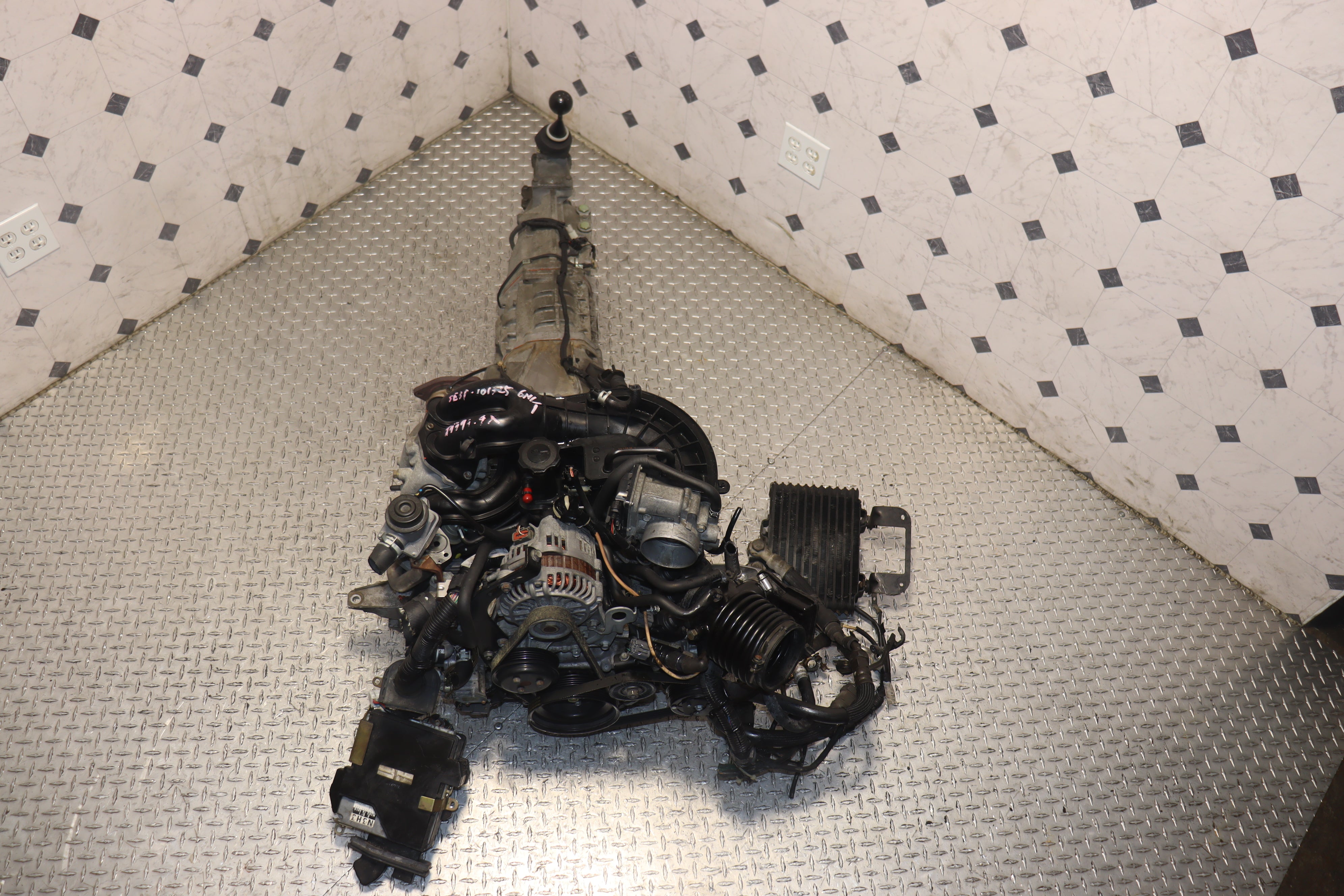 JDM 04-08 Mazda RX8 13B Renesis 6-Port Engine with 6-Speed Transmission - High Performance Rotary Engine for Racing & Restoration Projects