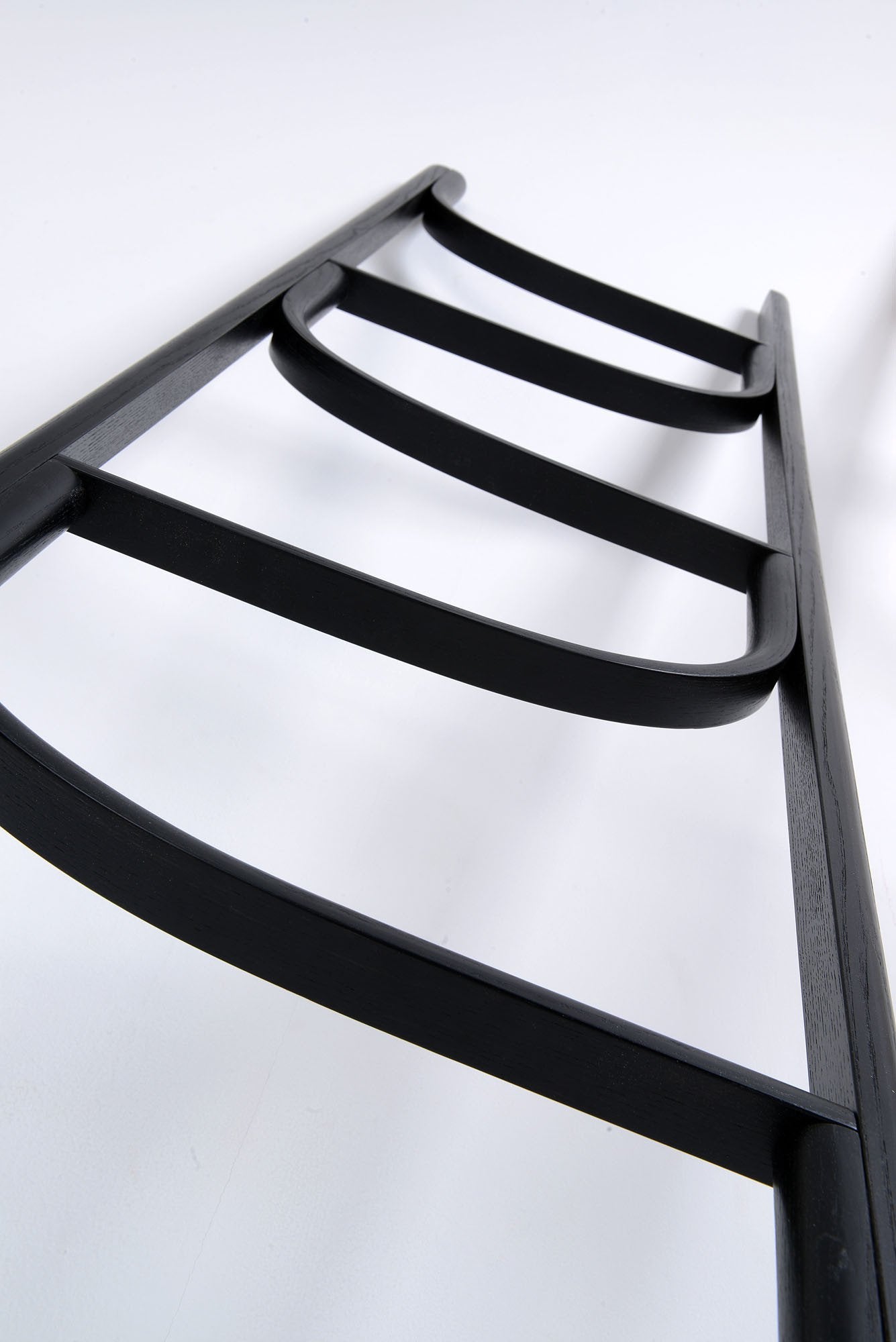 GTV Bentwood Ladder - Sturdy Wooden Step Ladder for Home, Kitchen, and Office Use - Perfect for Reaching High Shelves and Storage Spaces