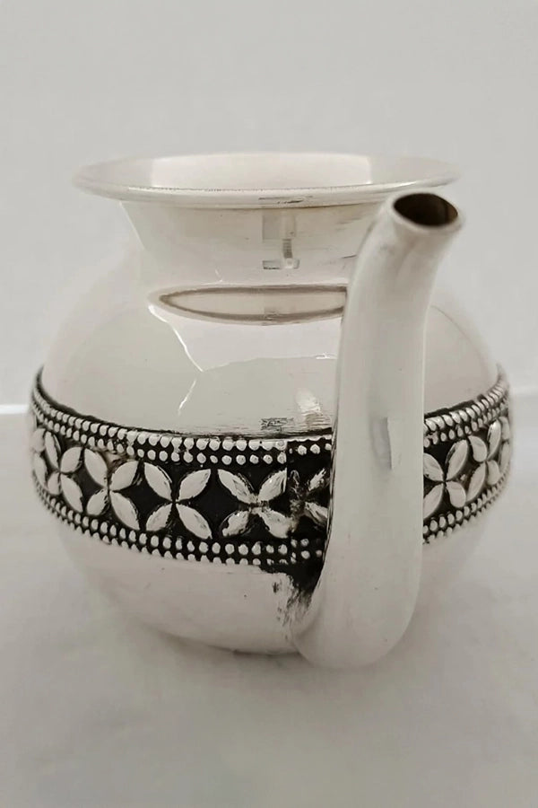 925 Sterling Silver Designer Karwa Chauth Puja Kalash with Nozzles - Authentic Hindu Ritual Pot for Karwa Chauth, Diwali & Wedding Ceremonies - Premium Gift for Indian Festivals (D27)