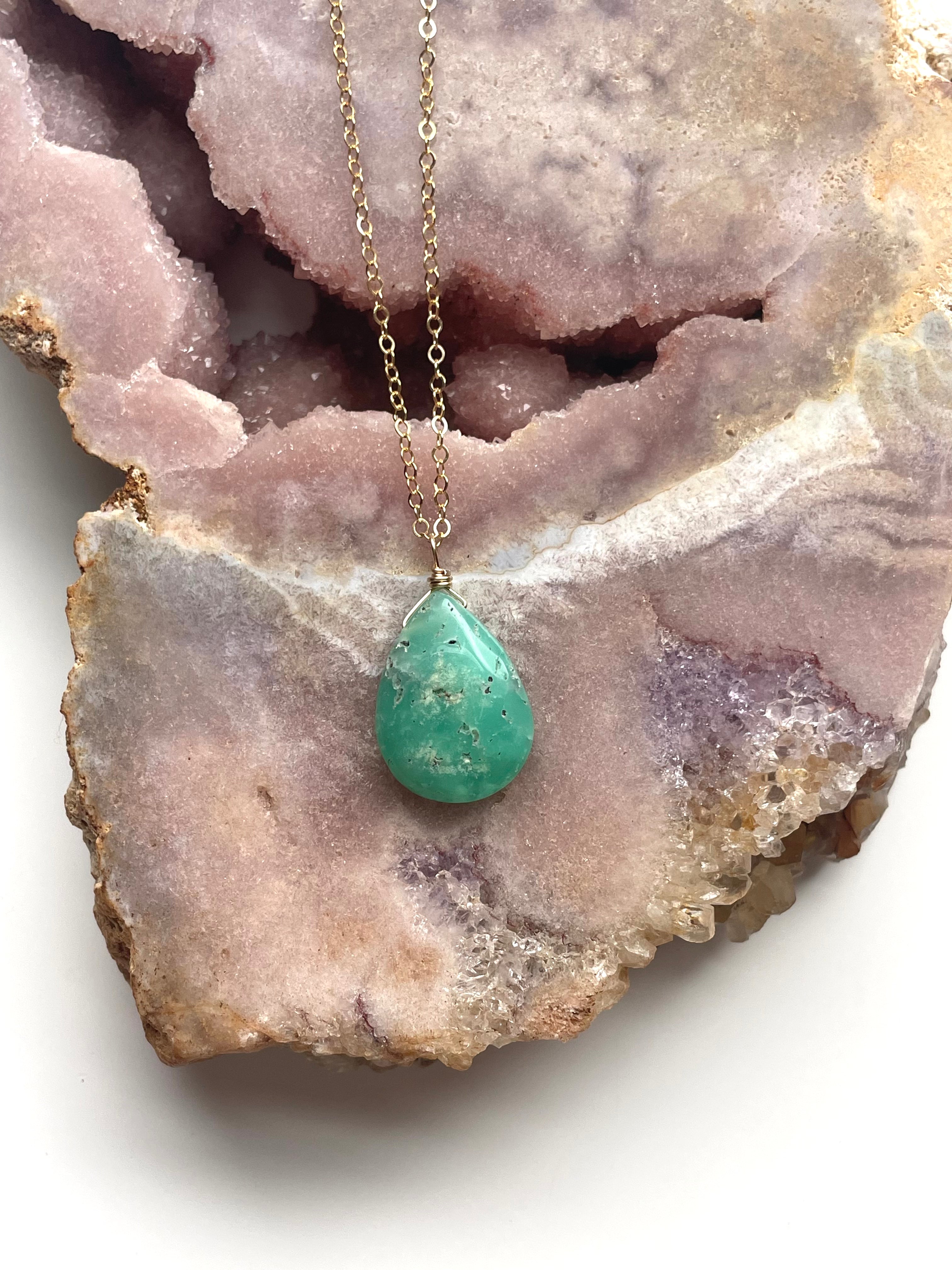Natural Chrysoprase Gemstone Pendant Necklace for Women - Elegant Green Stone Jewelry Gift for Birthday, Anniversary & Special Occasions