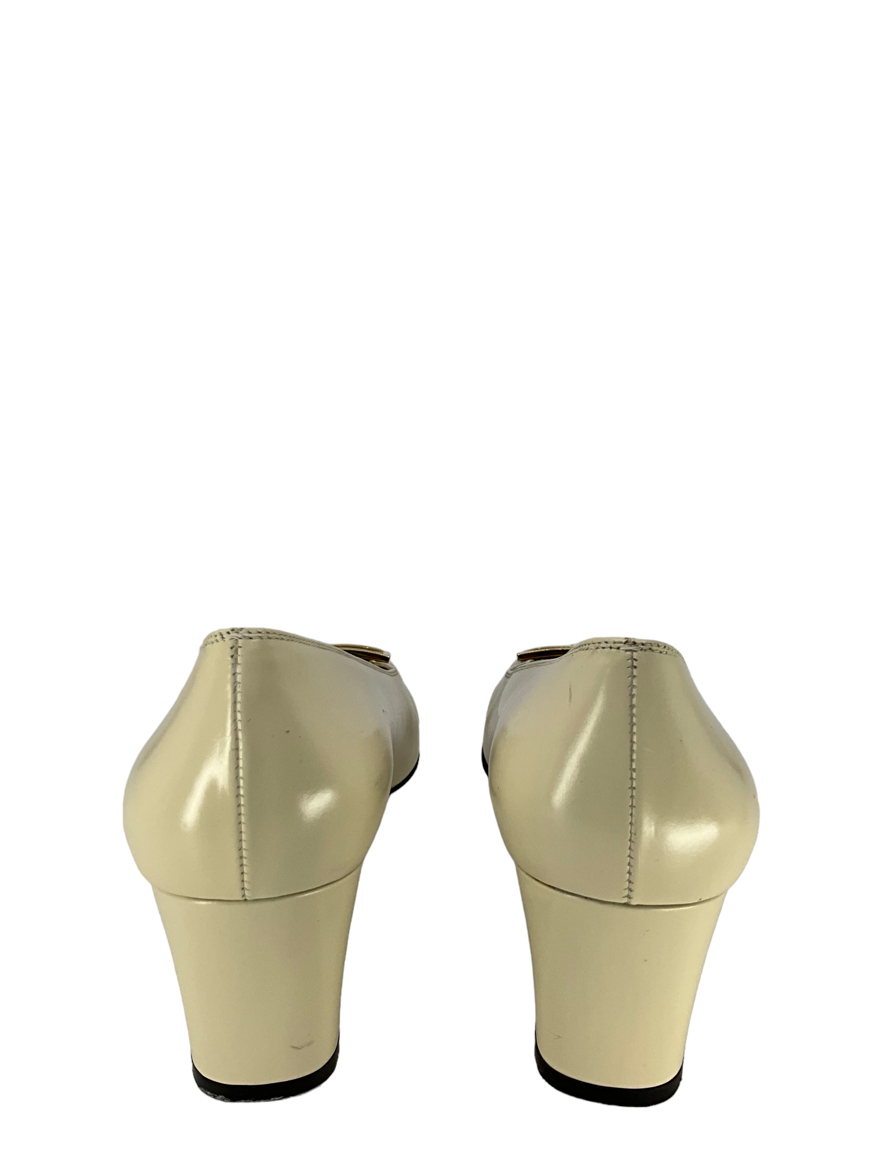 Salvatore Ferragamo Ivory & Gold Heels Women's Size 8.5 - Luxury Designer Pumps for Weddings, Parties & Formal Events