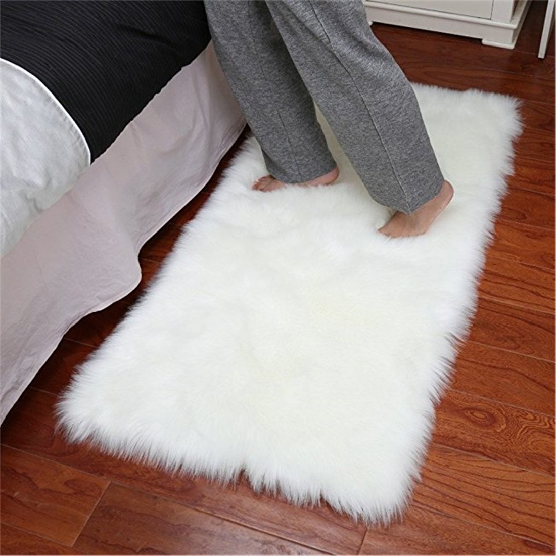 Luxury Faux Sheepskin Shag Rug - Soft Plush Play Mat for Kids, Nursery, Living Room & Bedroom Decor - Non-Slip Floor Carpet for Children's Play Area, Home Decor & Cozy Comfort